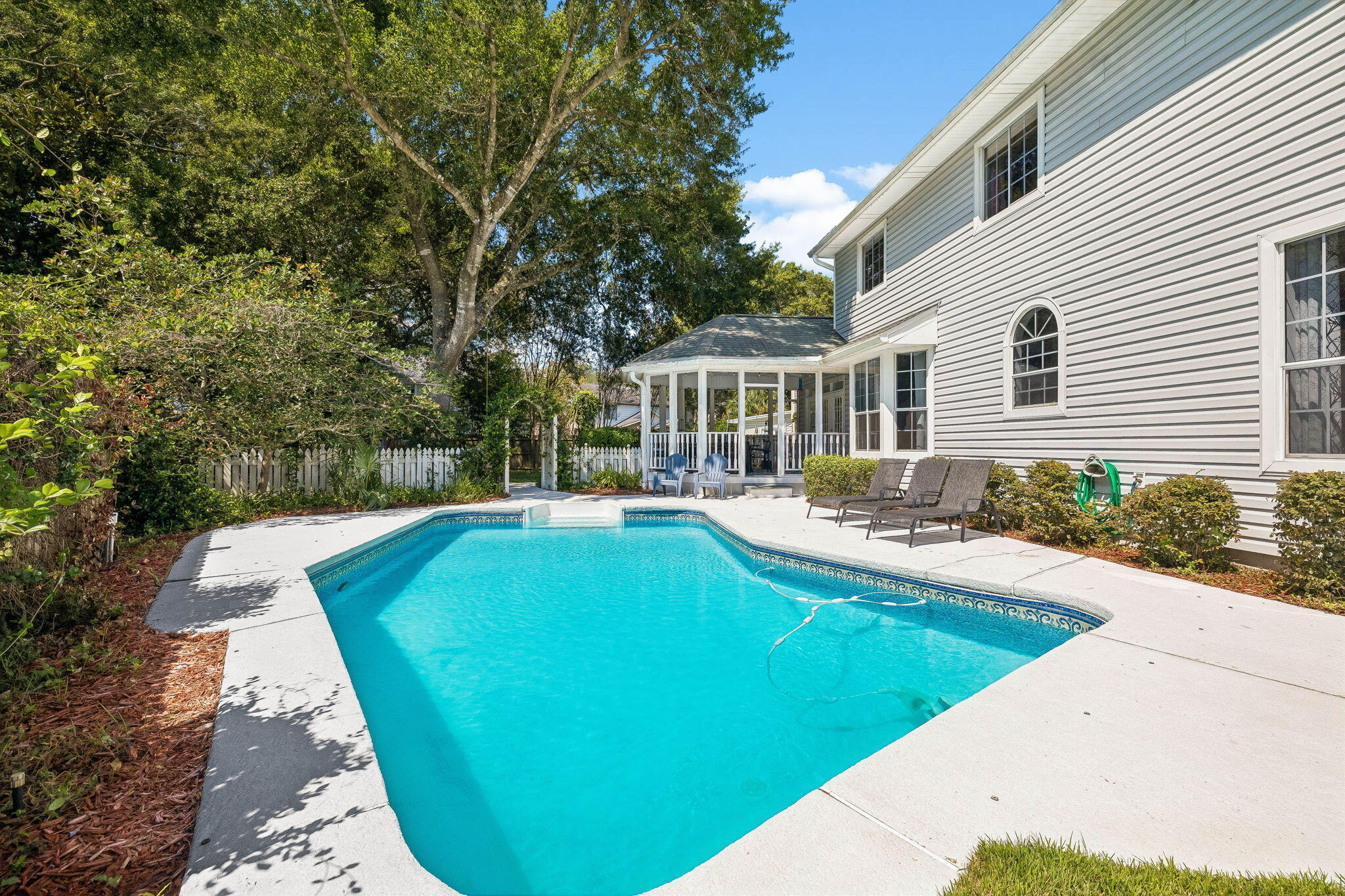 2568 Palm Shores Drive