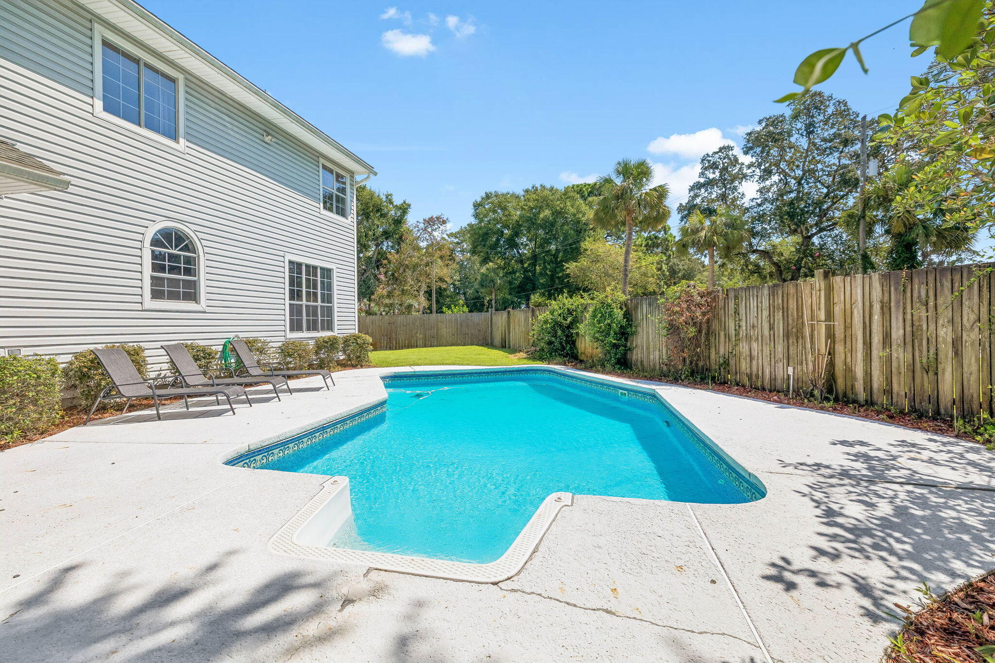 2568 Palm Shores Drive