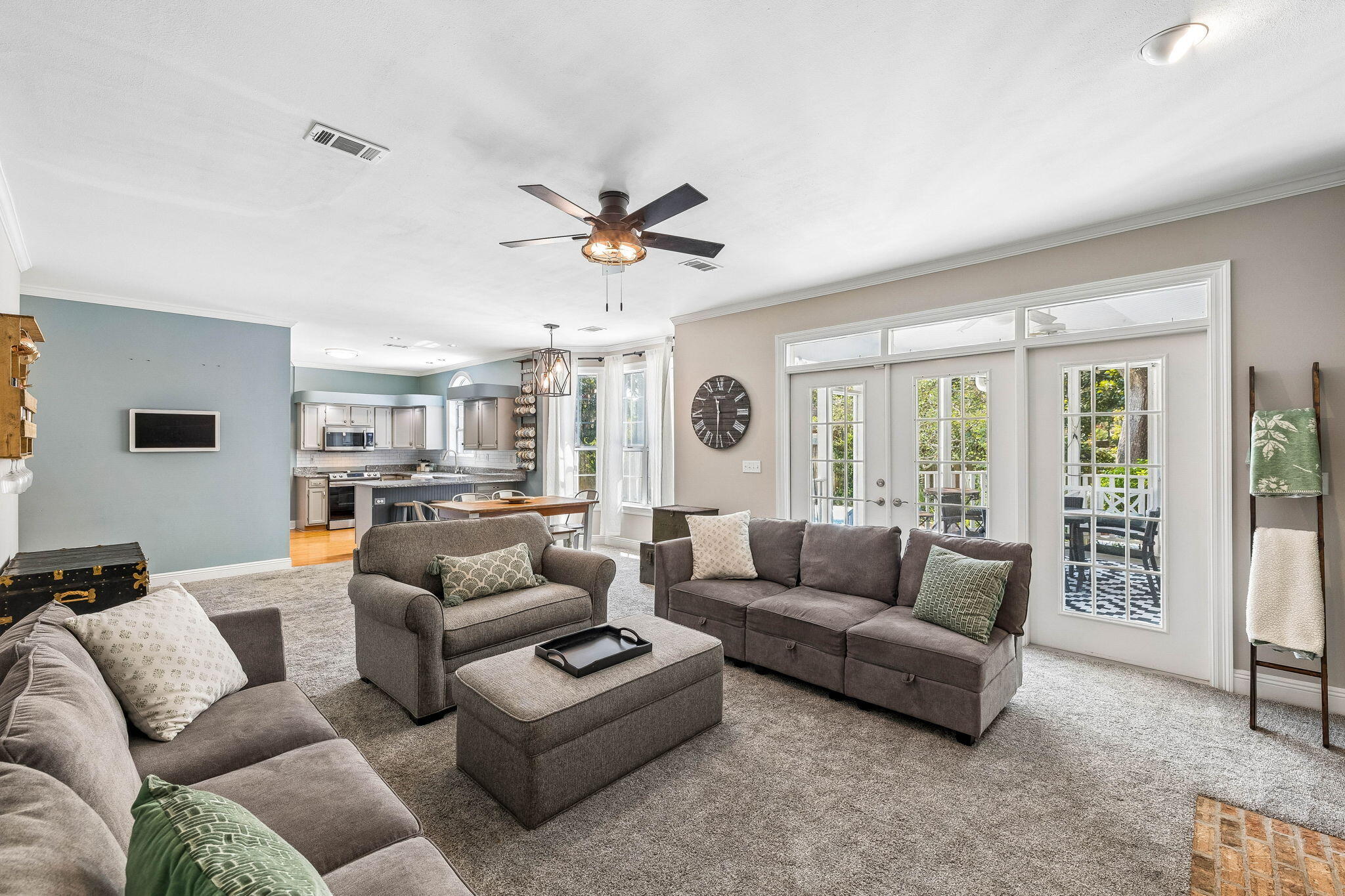 2568 Palm Shores Drive