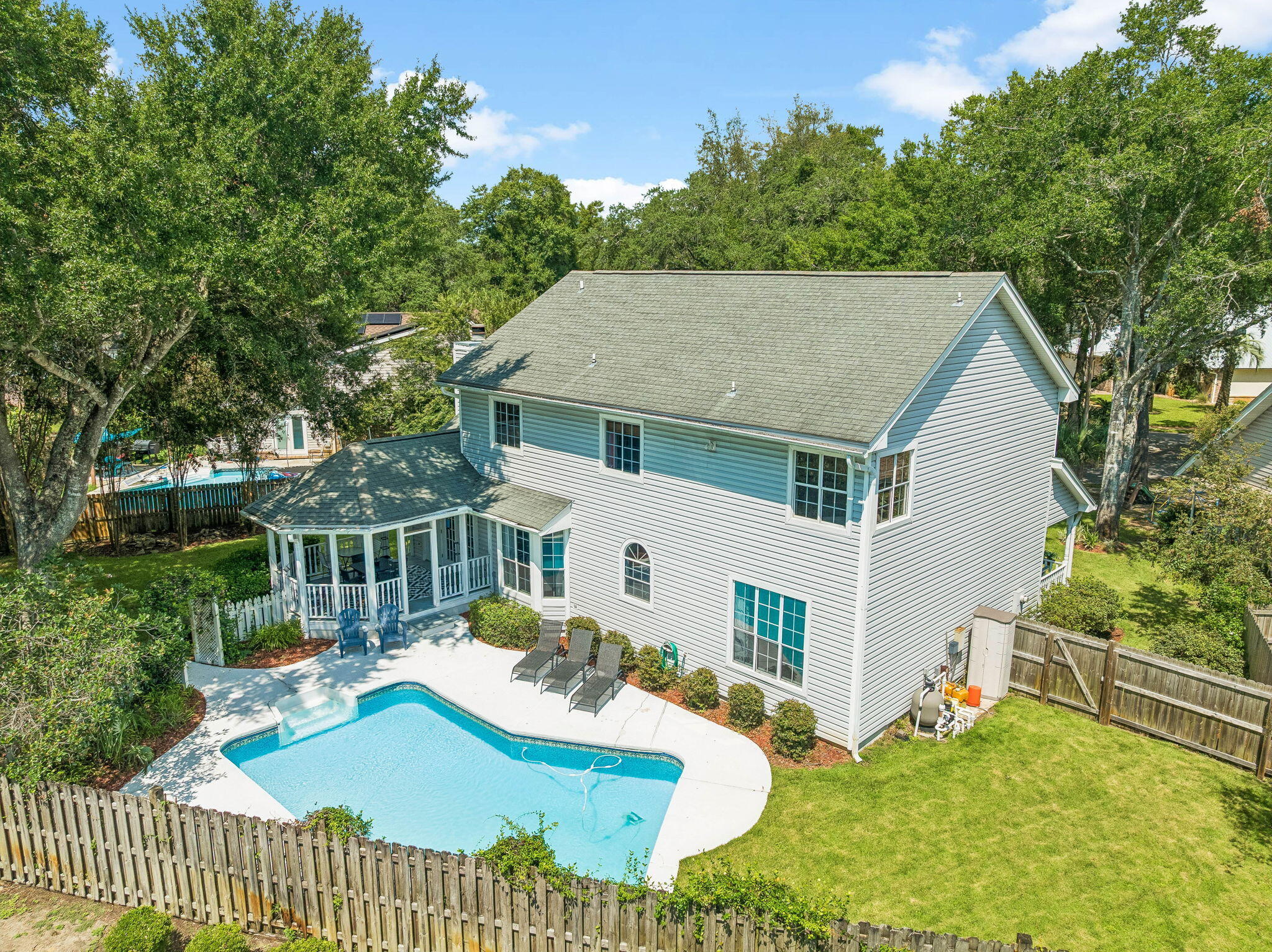 2568 Palm Shores Drive