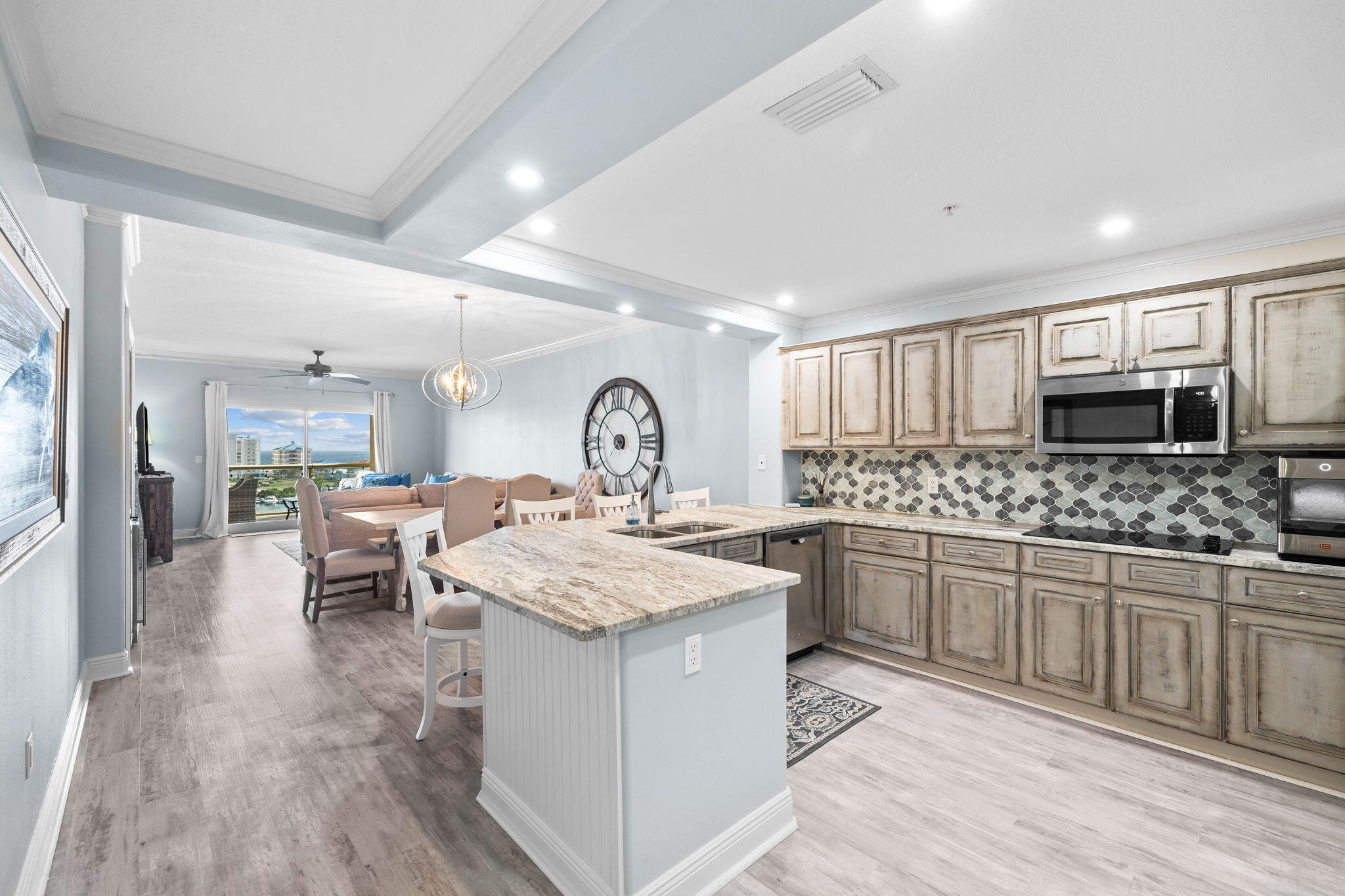 770 Harbor Boulevard