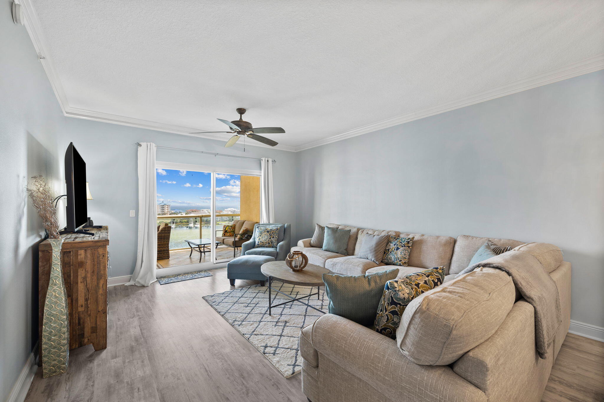 770 Harbor Boulevard