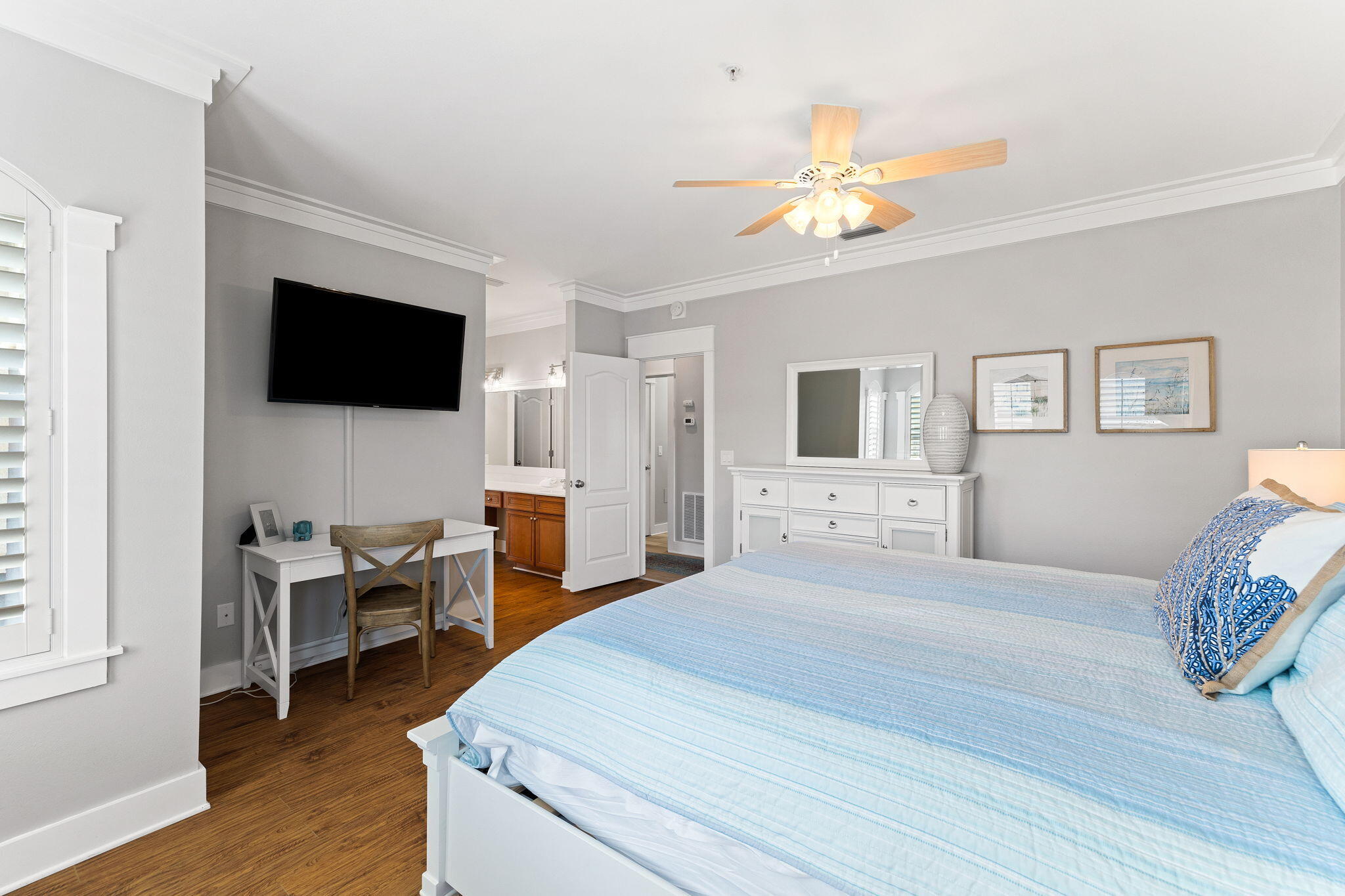 4545 E Co Highway 30A B402, UNIT B402