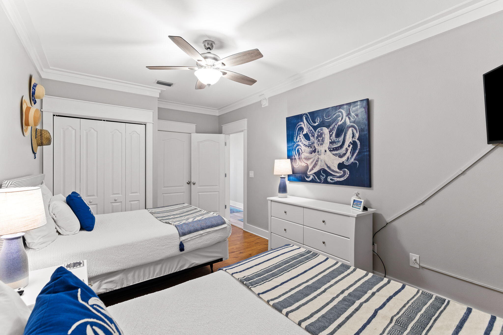 4545 E Co Highway 30A B402, UNIT B402