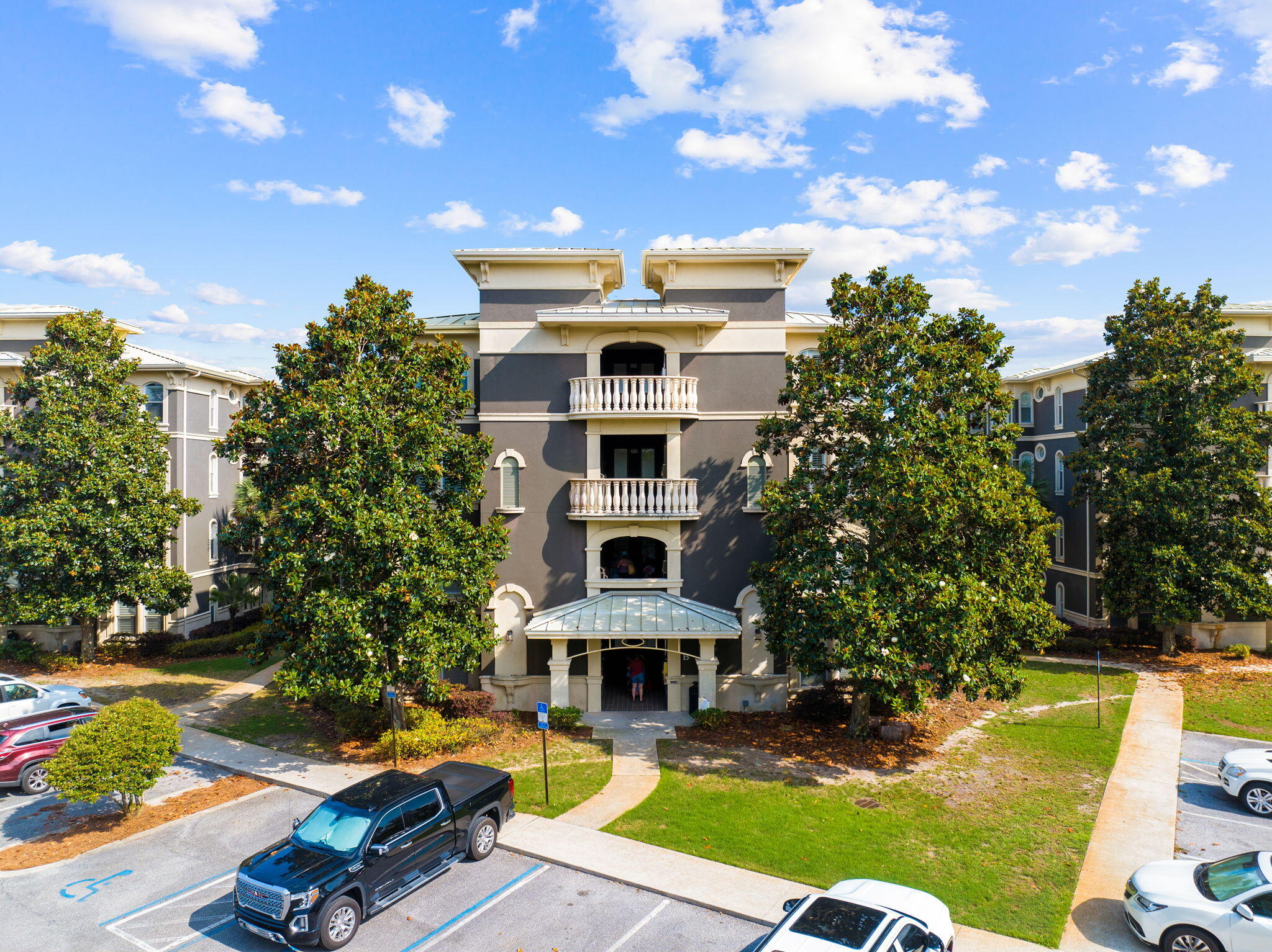 4545 E Co Highway 30A B402, UNIT B402