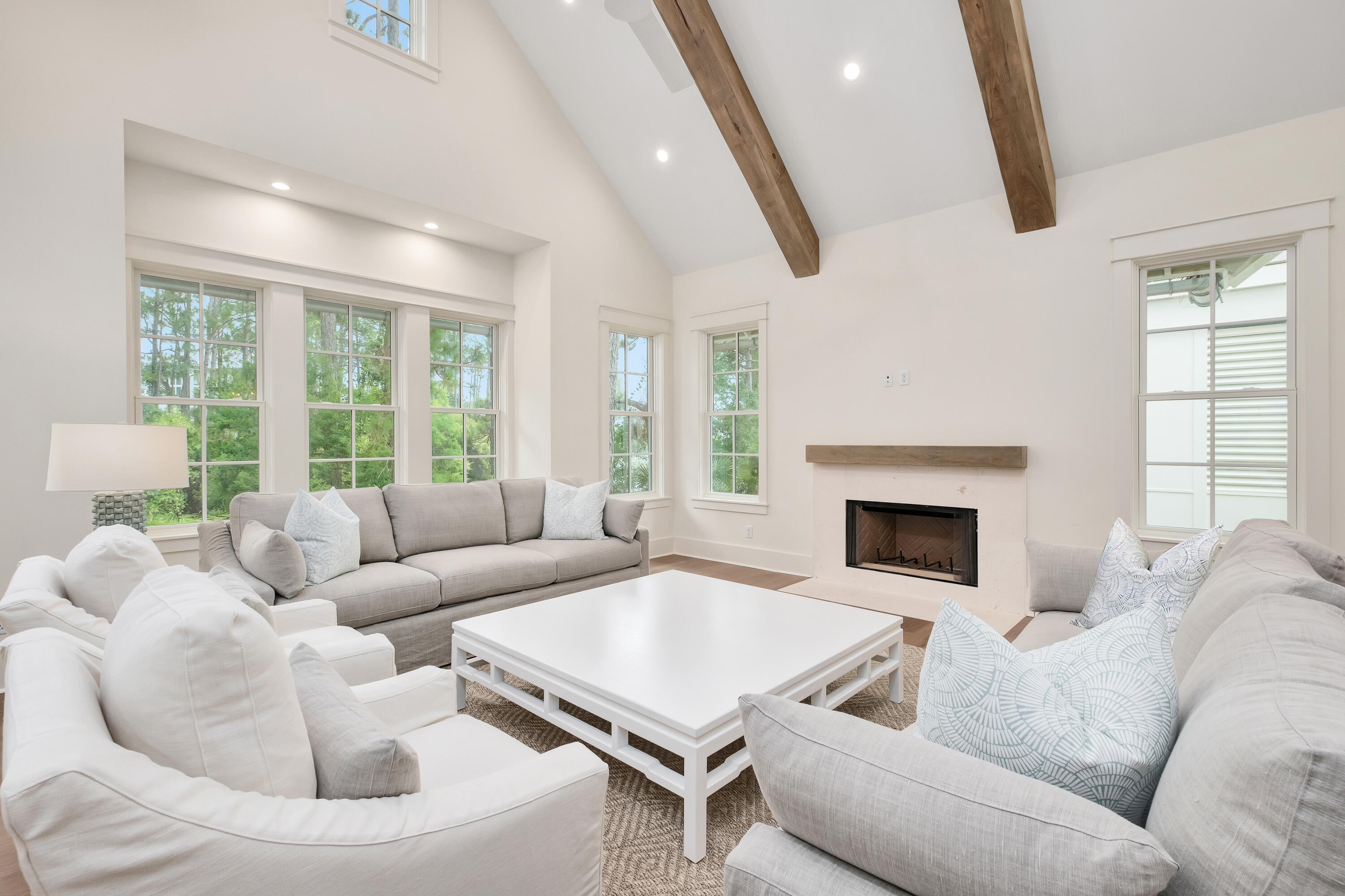 37 Lakeview Drive