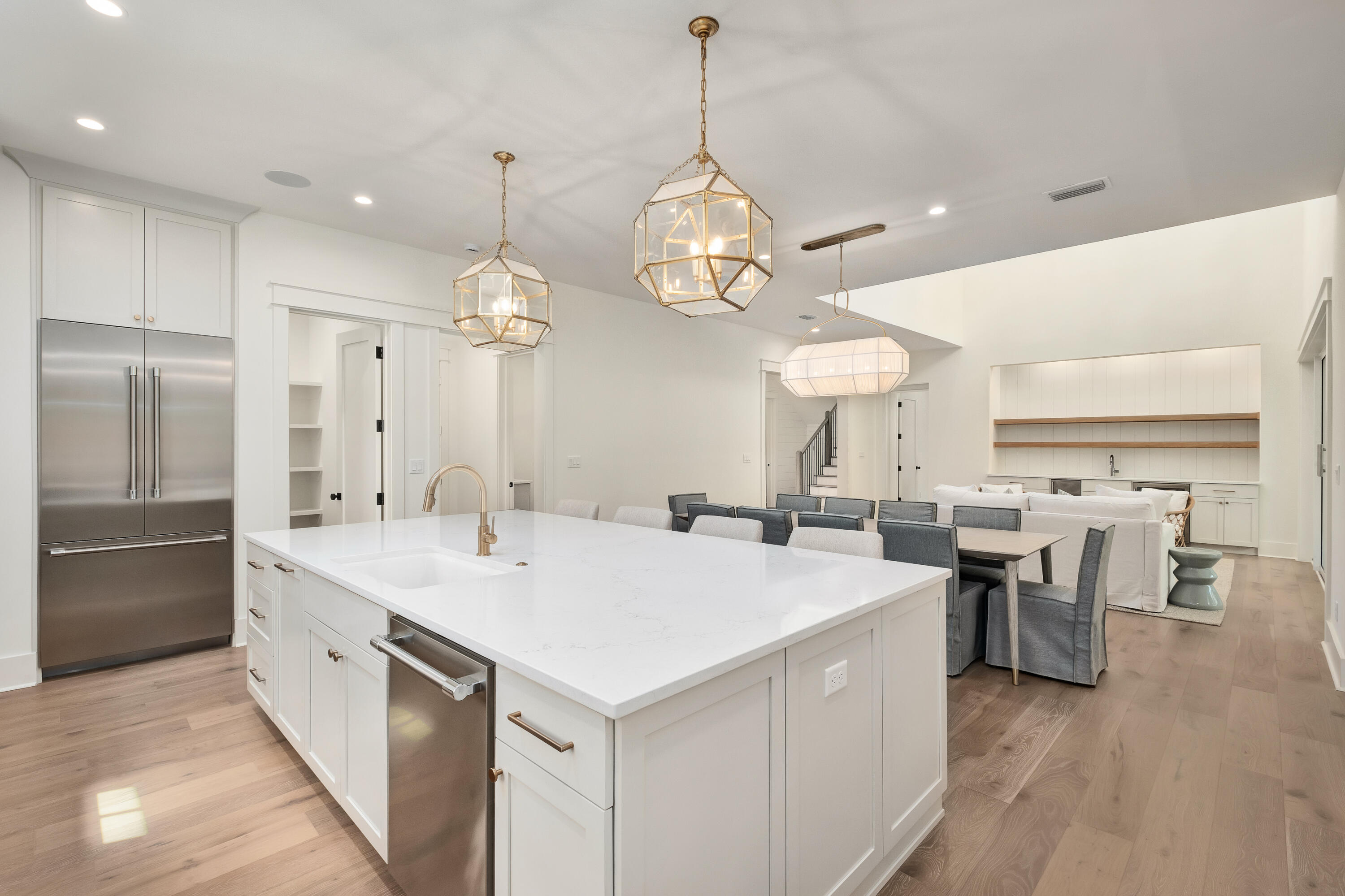 37 Lakeview Drive