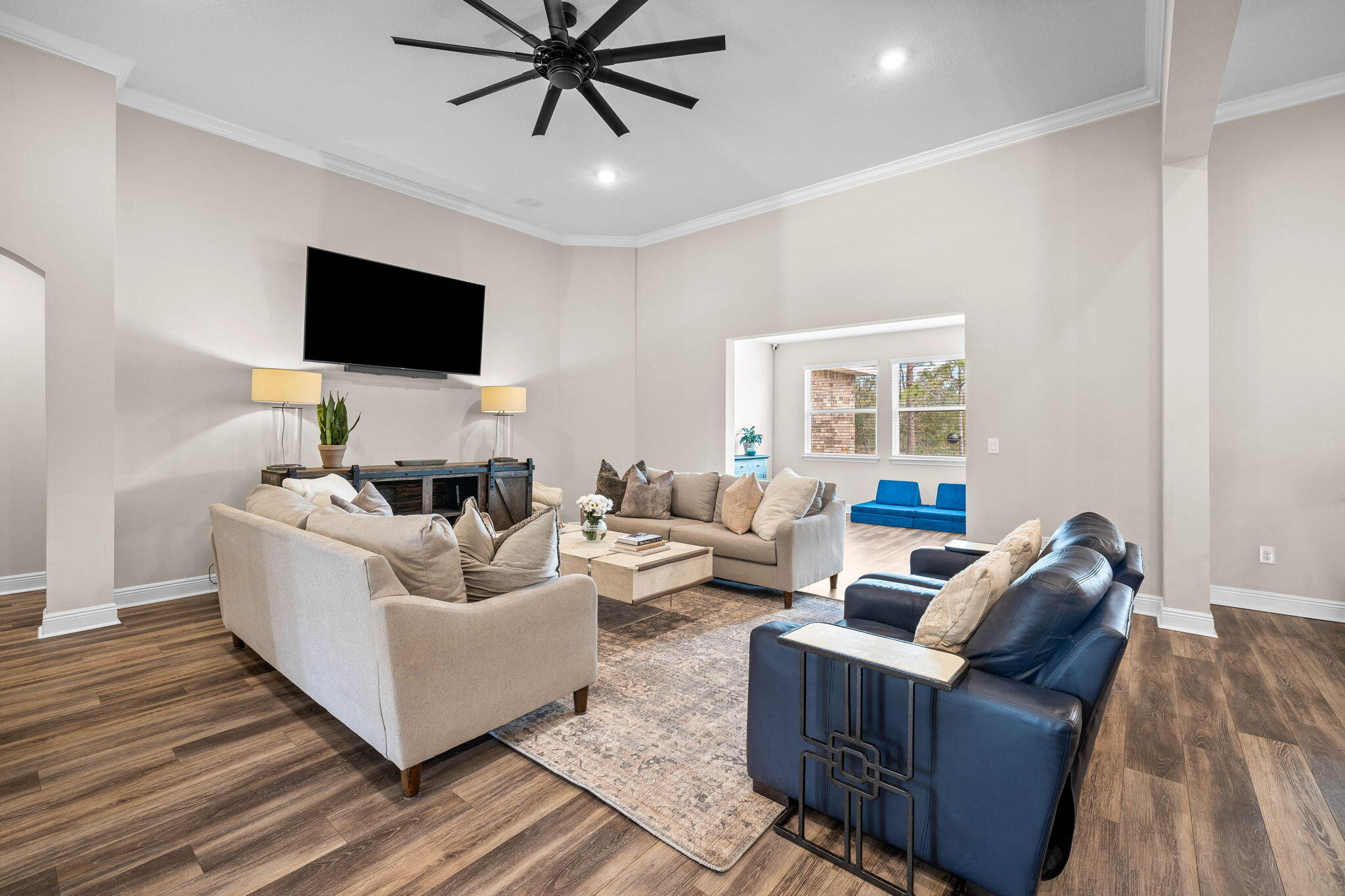 1297 Brushed Dune Circle