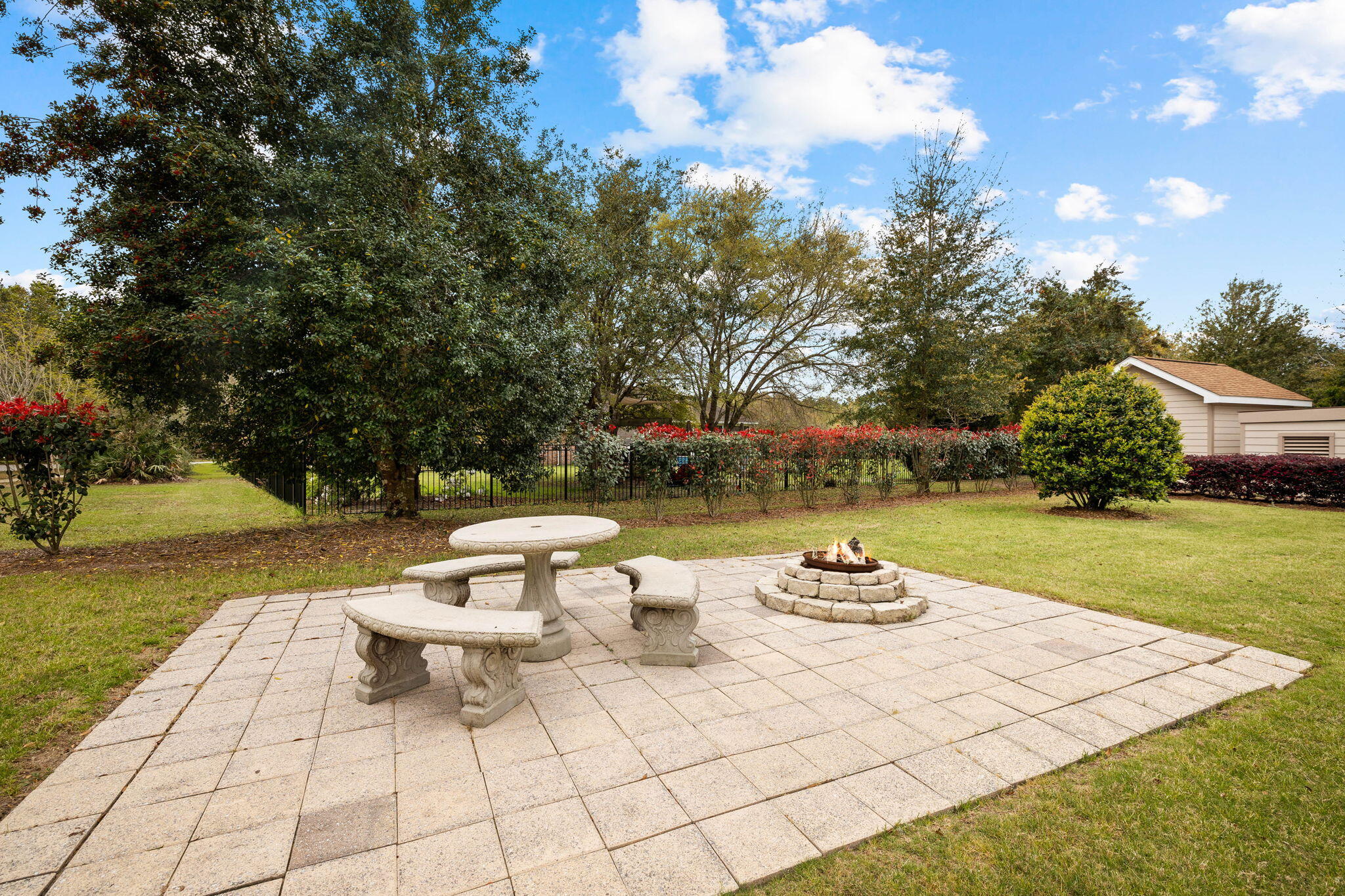 1297 Brushed Dune Circle