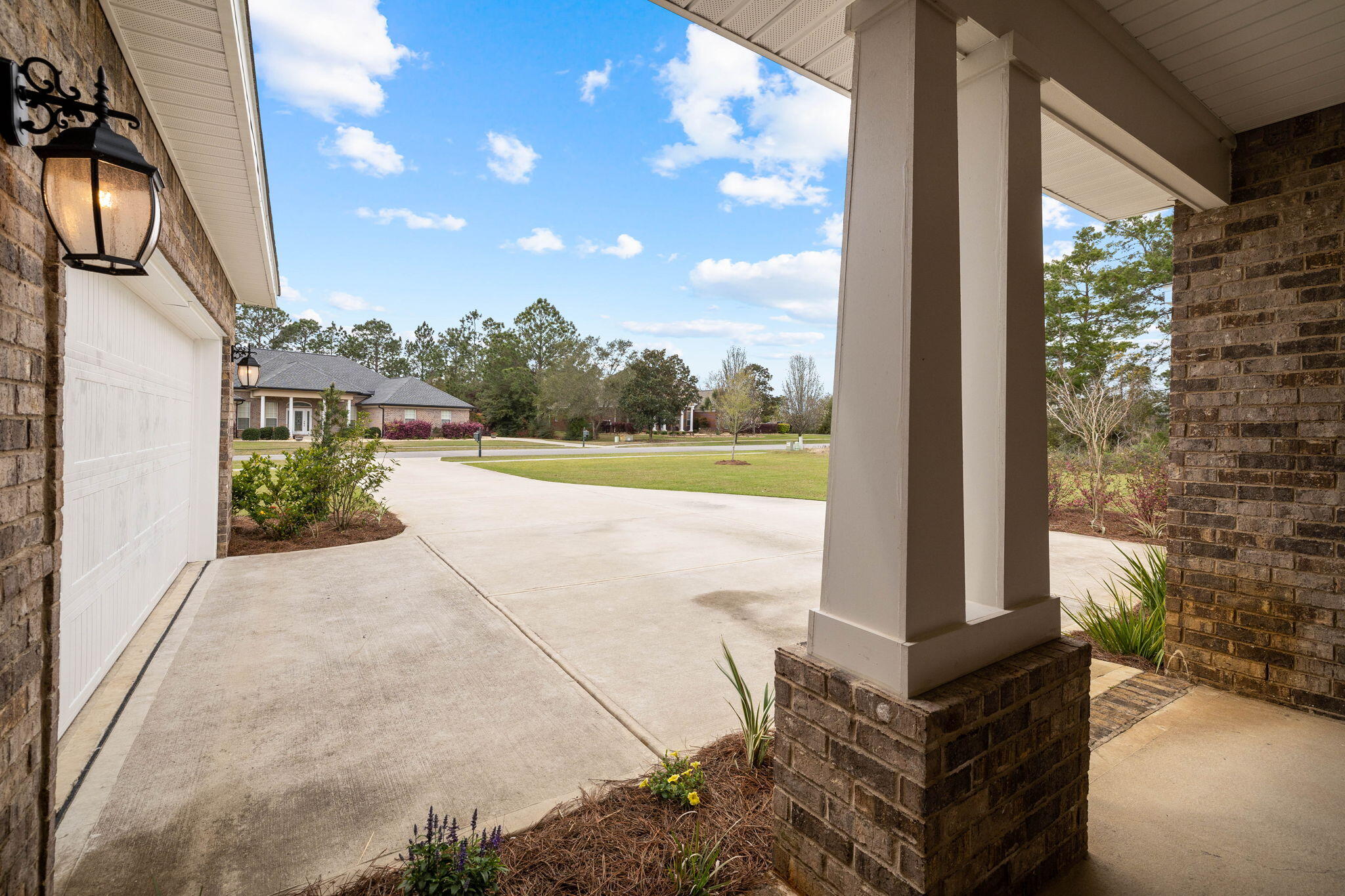 1297 Brushed Dune Circle