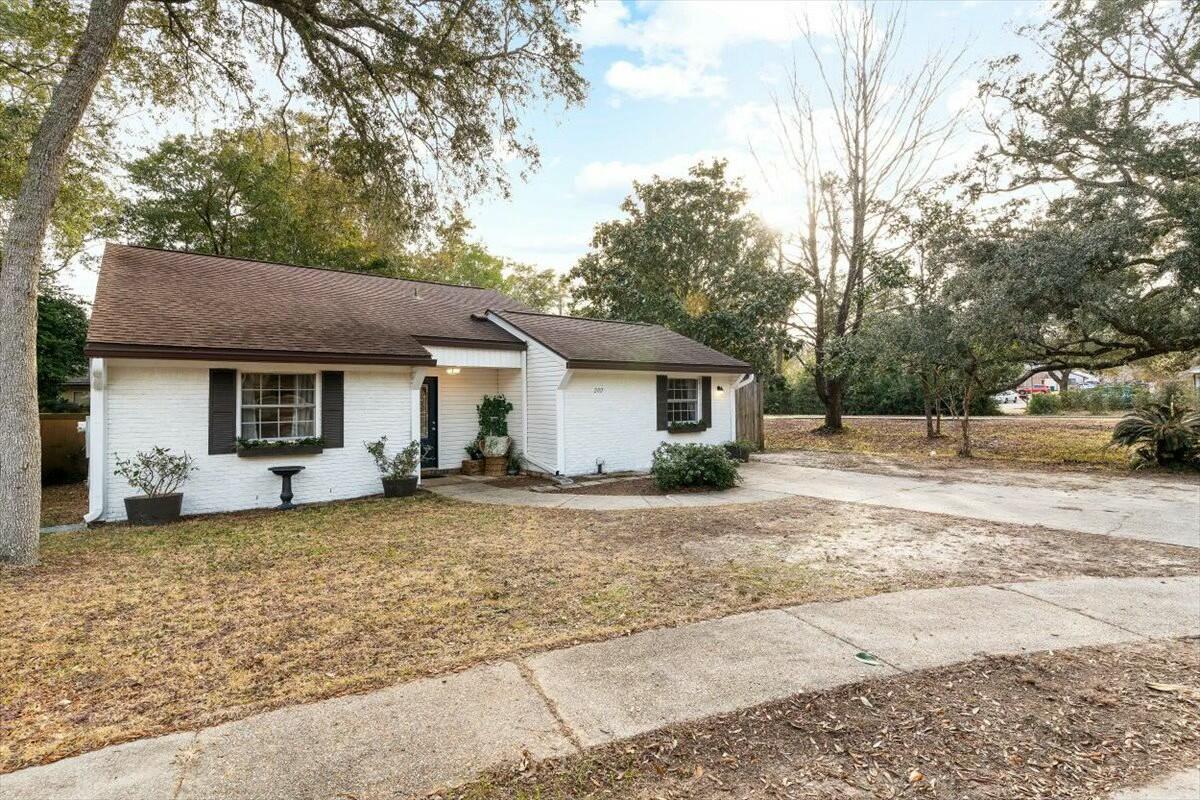 200 Sweetgum Court