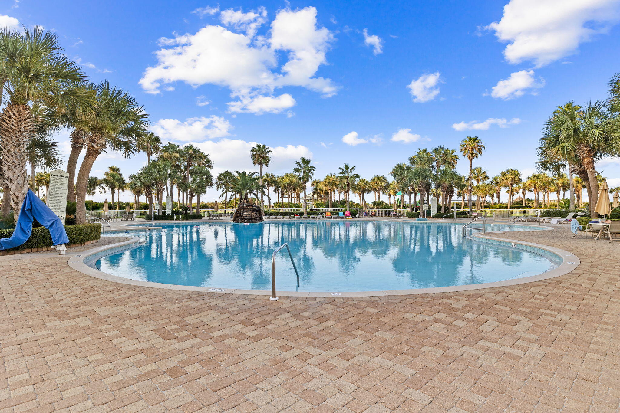 15200 Emerald Coast Parkway, UNIT 302