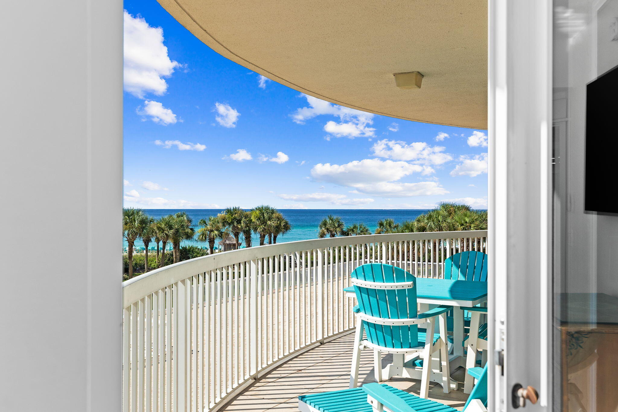 15200 Emerald Coast Parkway, UNIT 302