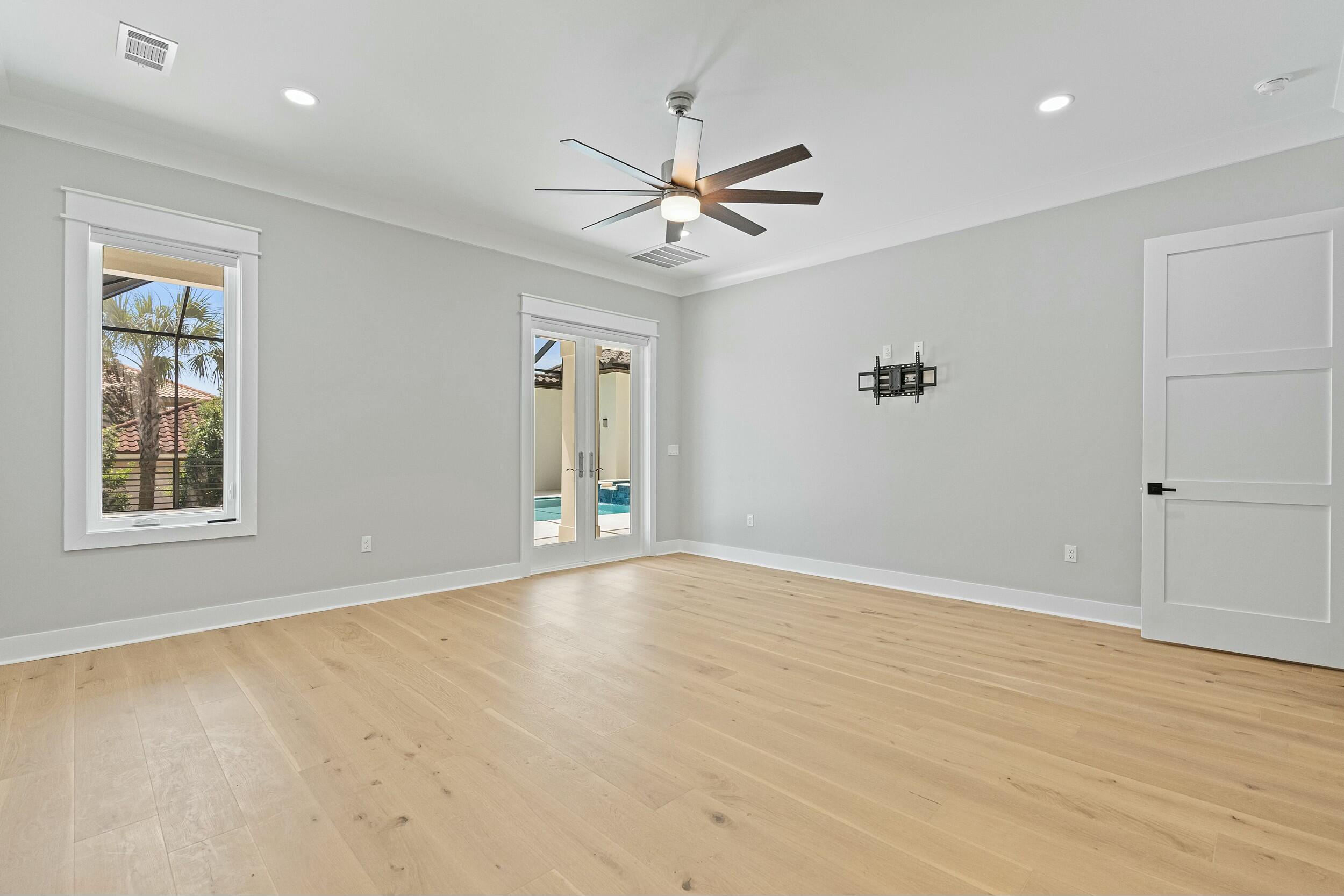 198 Emerald Ridge