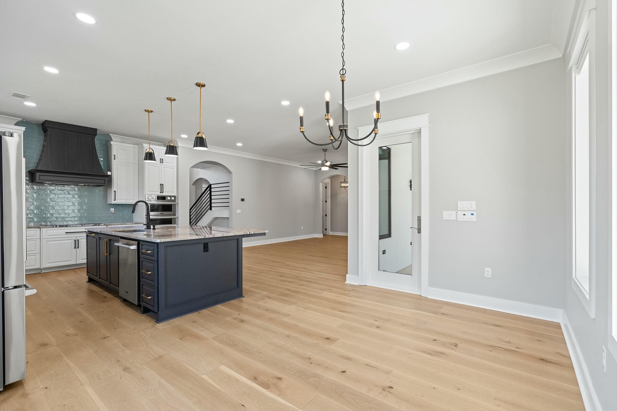 198 Emerald Ridge