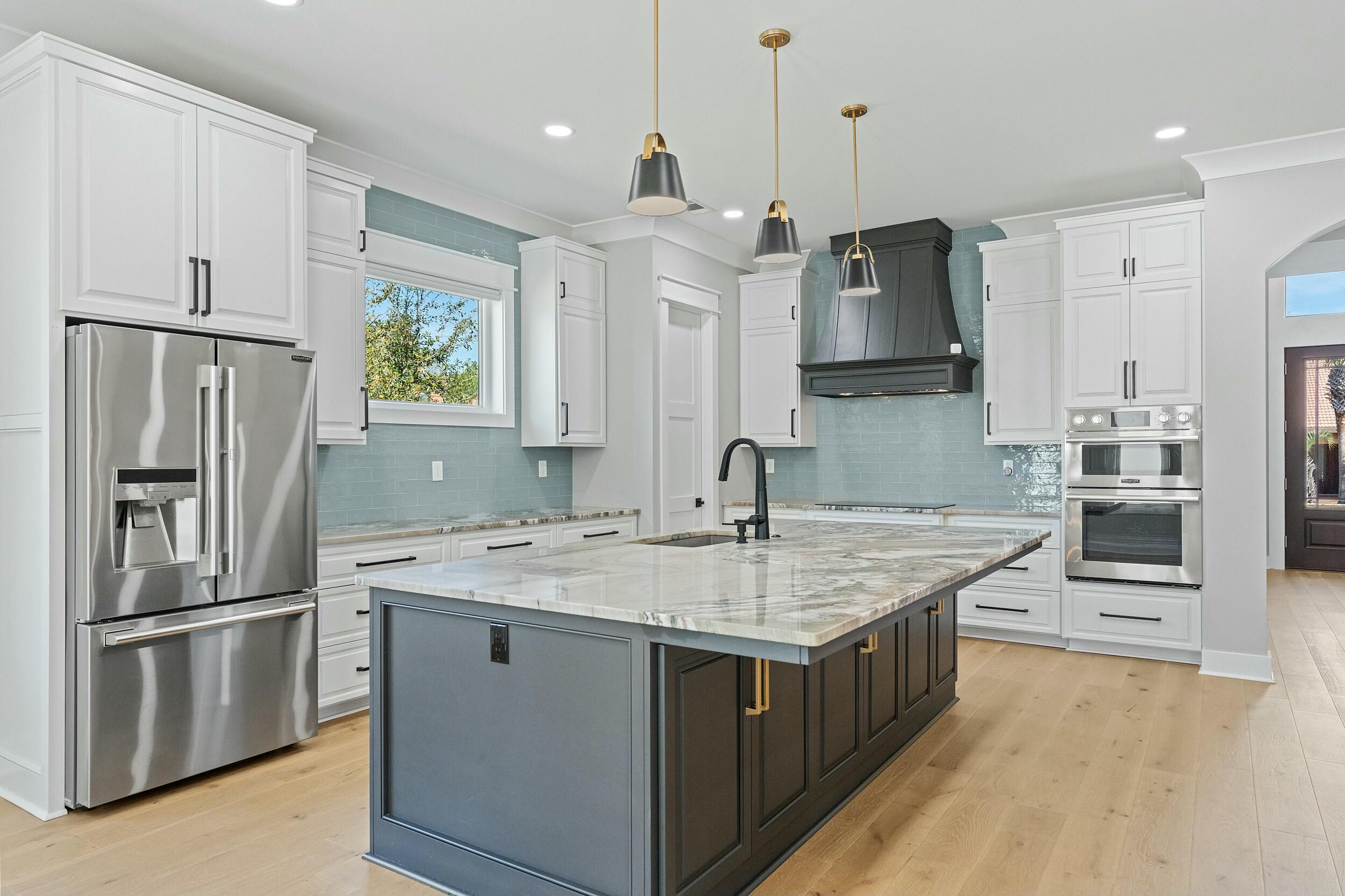 198 Emerald Ridge