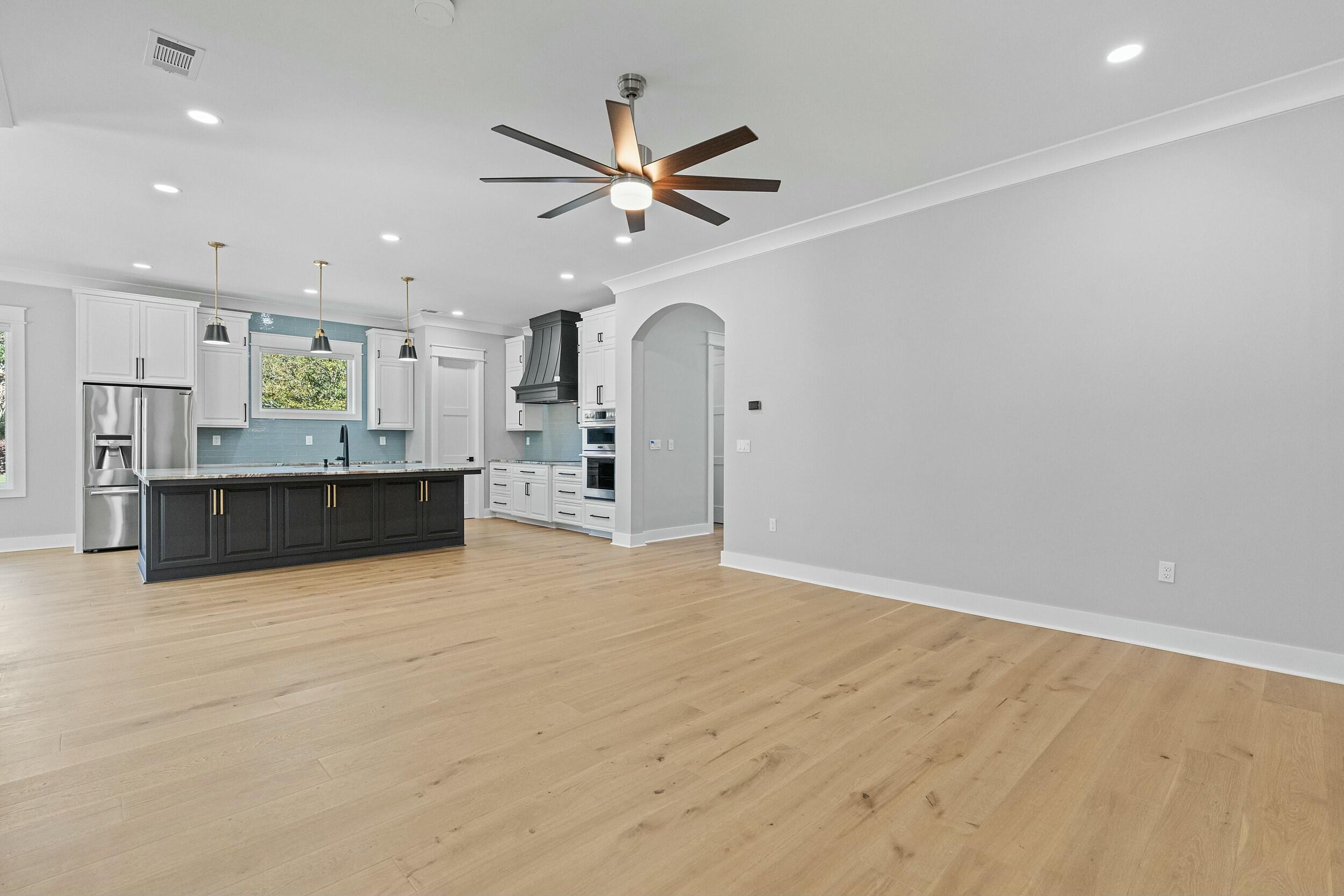 198 Emerald Ridge
