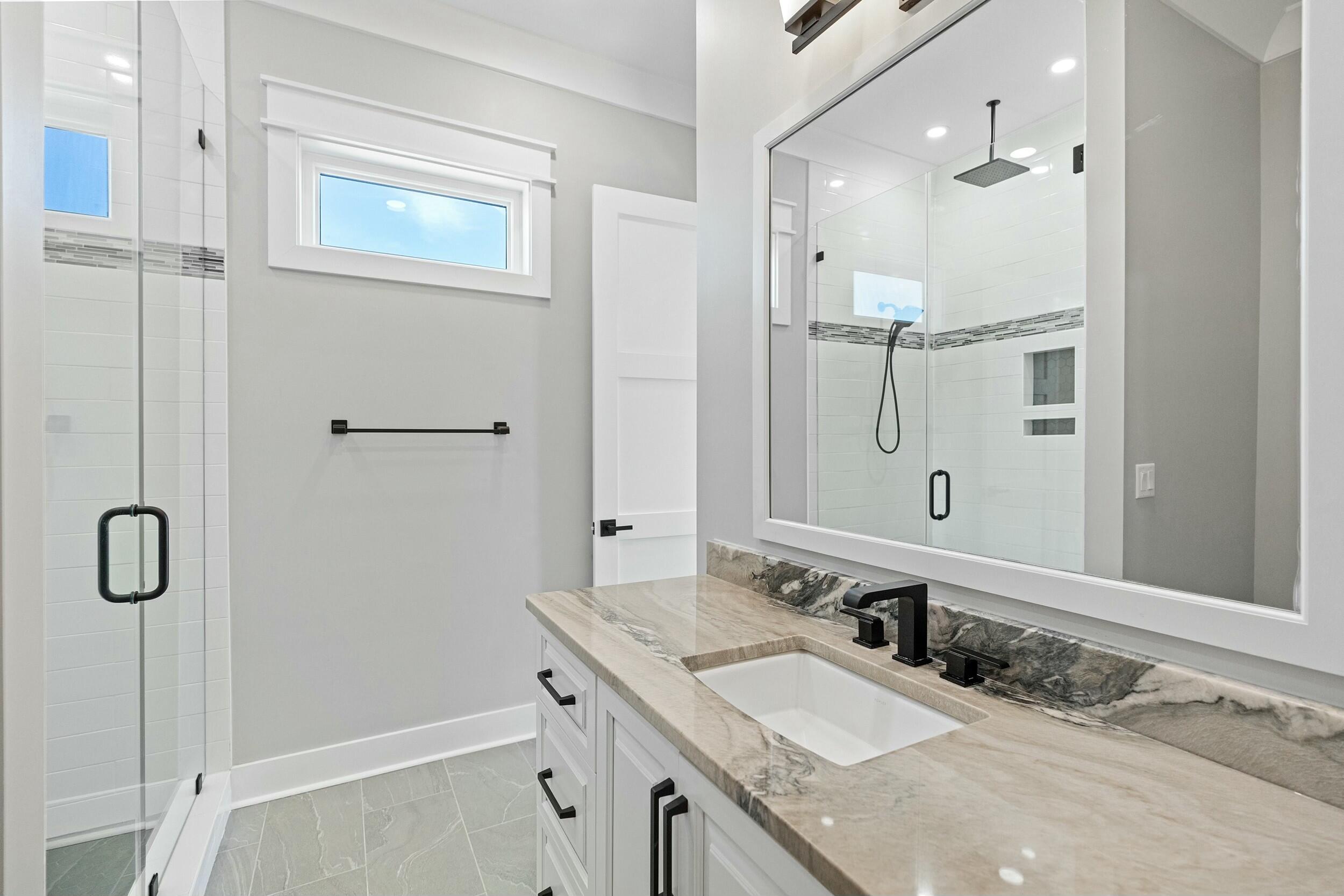 198 Emerald Ridge