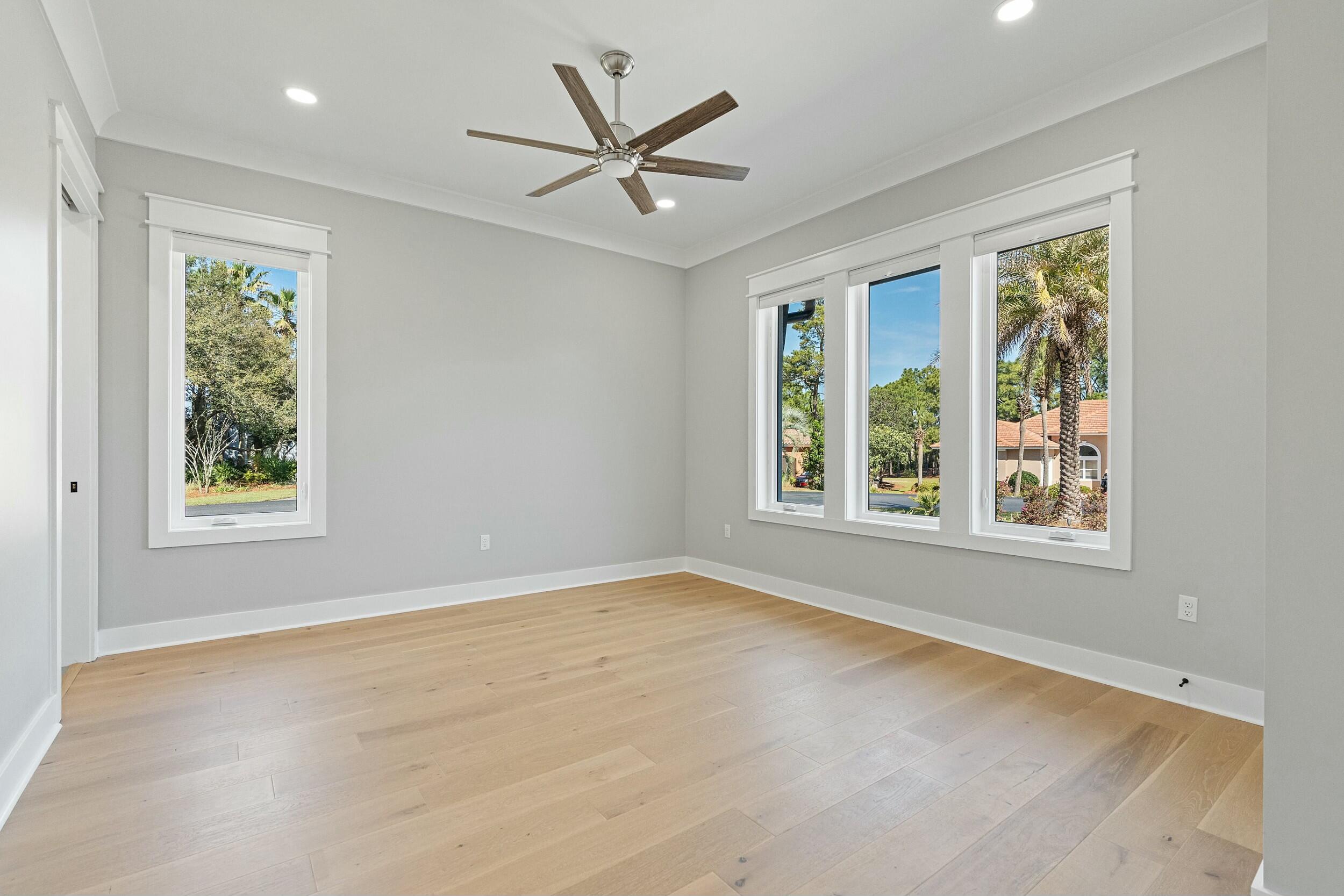 198 Emerald Ridge