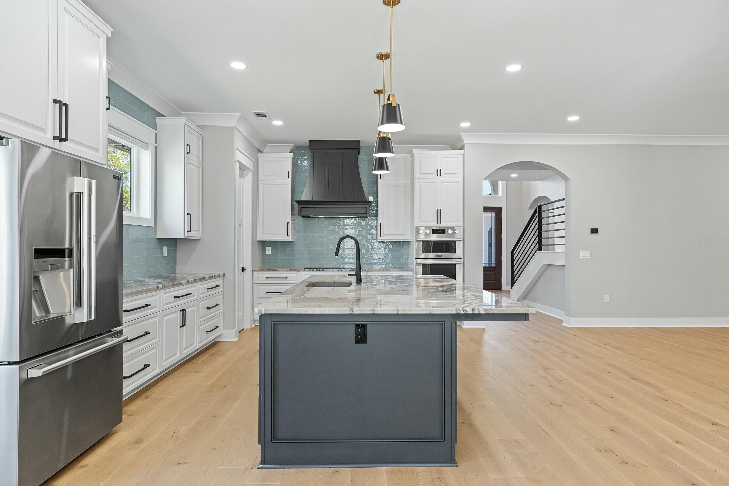 198 Emerald Ridge
