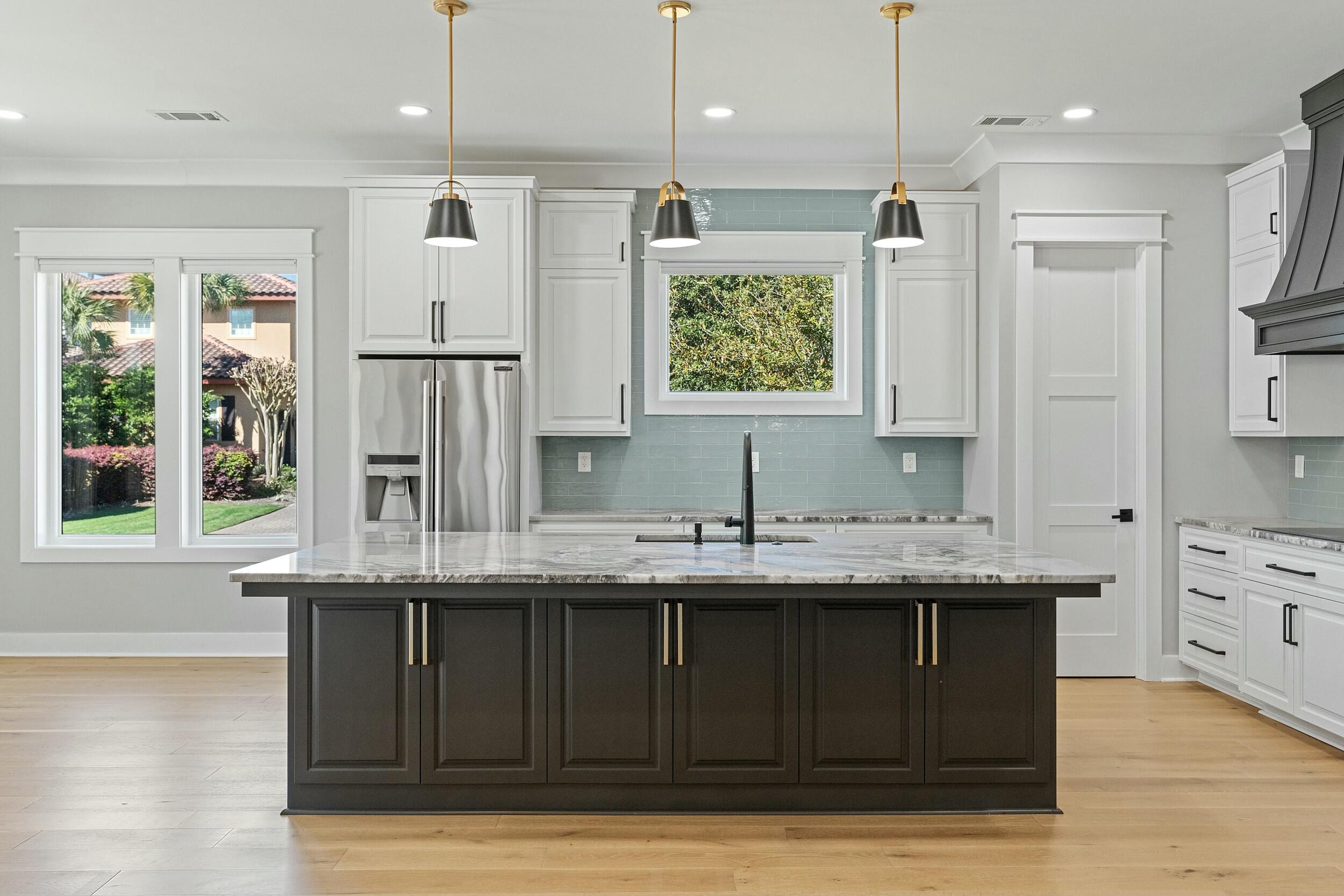198 Emerald Ridge