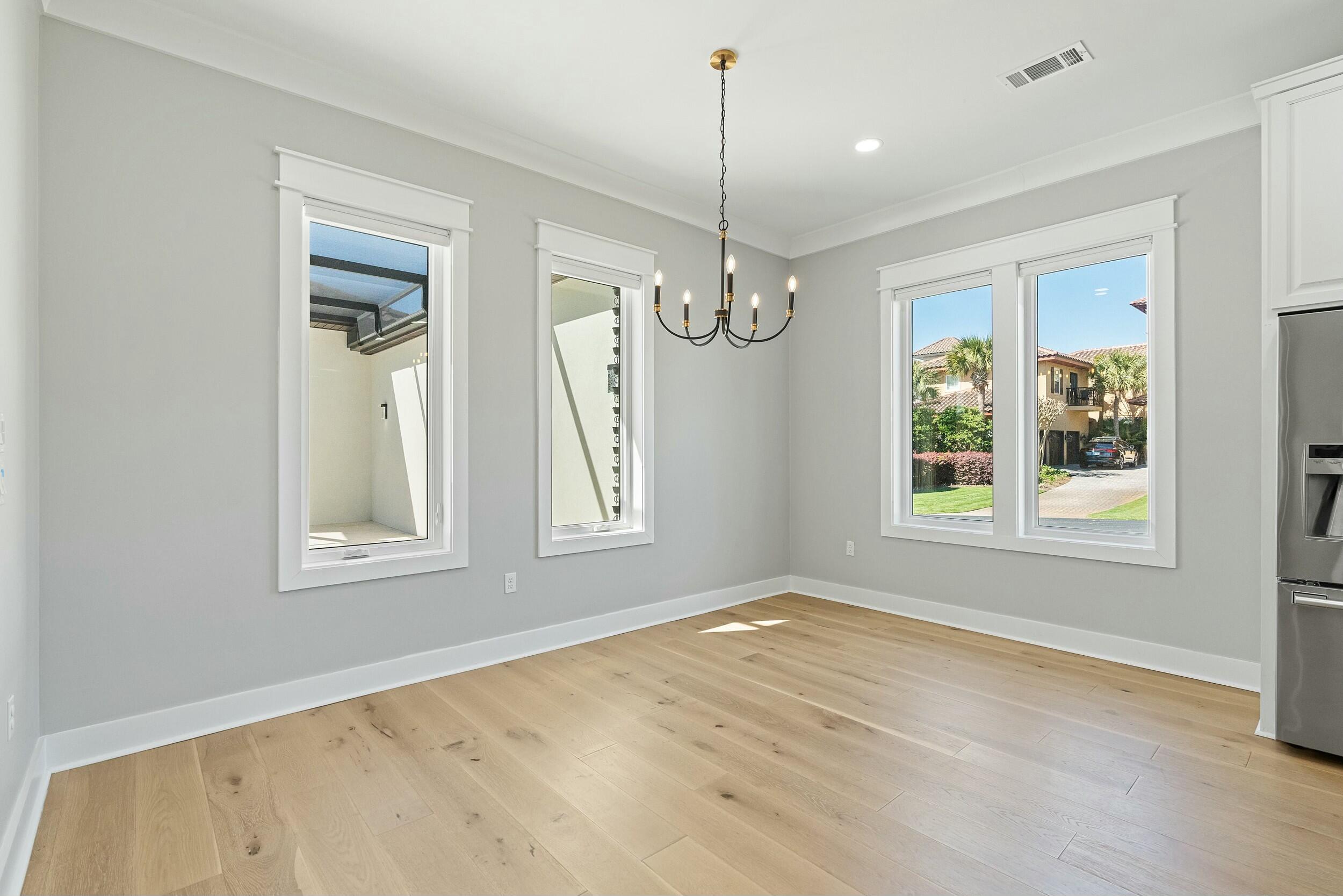 198 Emerald Ridge