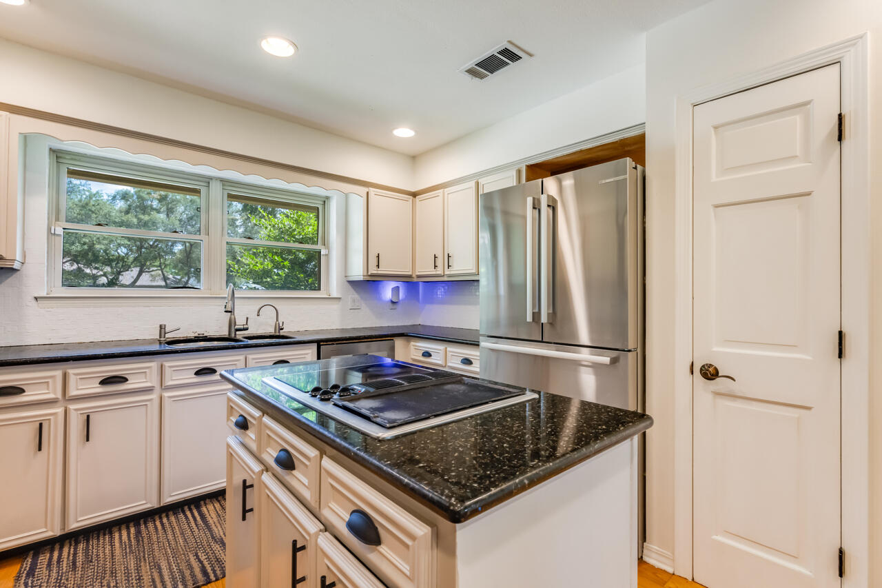 5 Cahaba Court