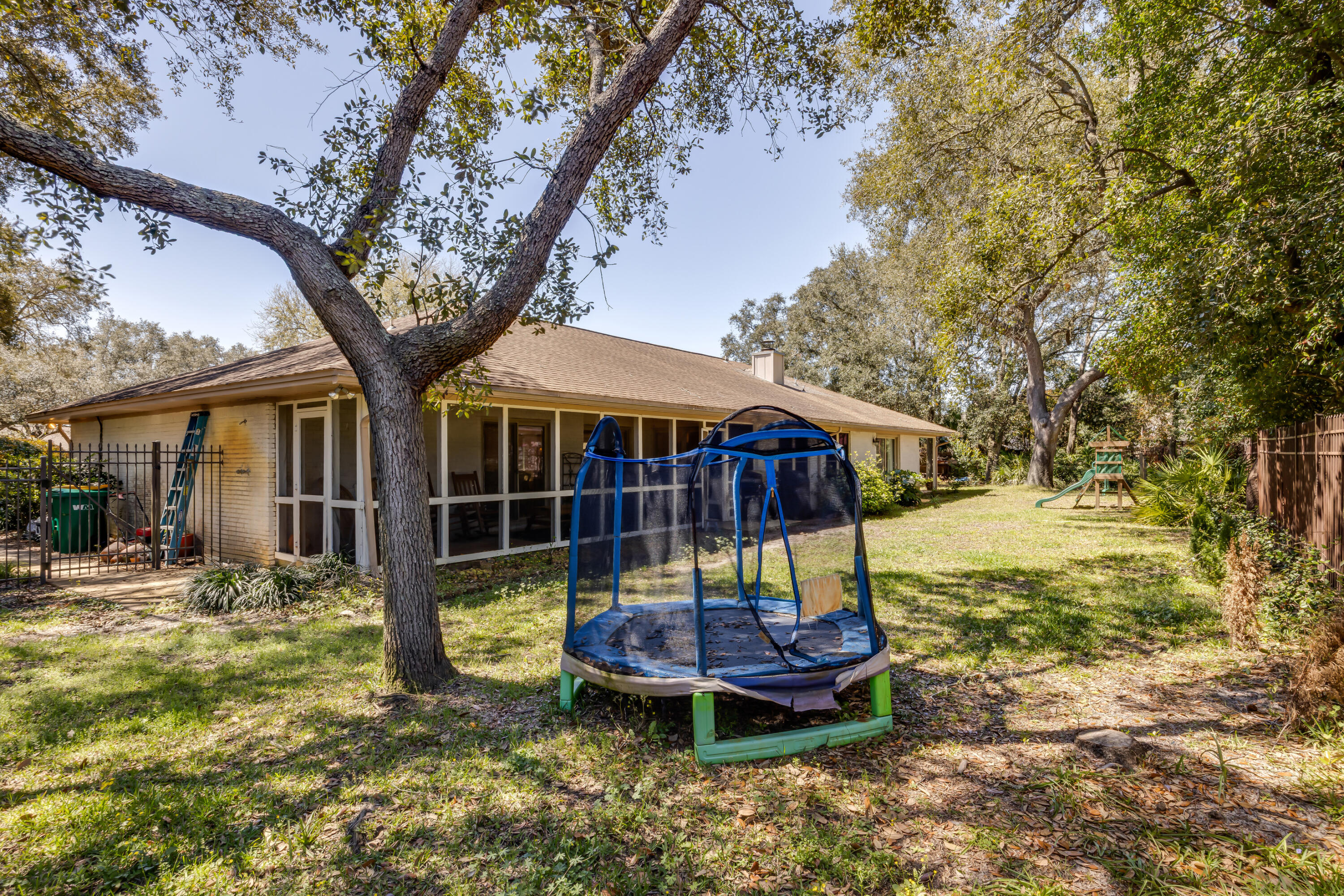 5 Cahaba Court