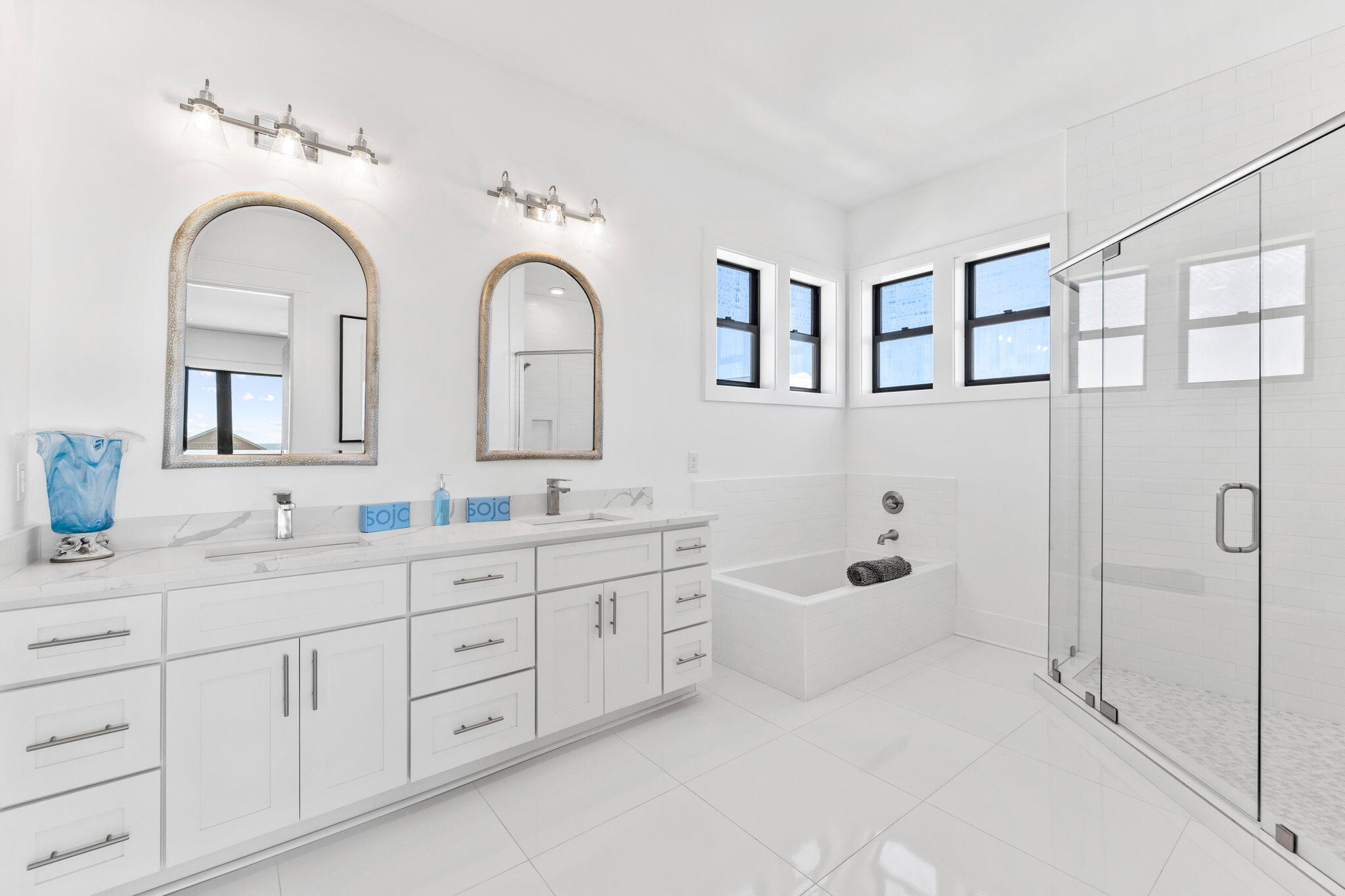 211 & 217 Snowdrift Road
