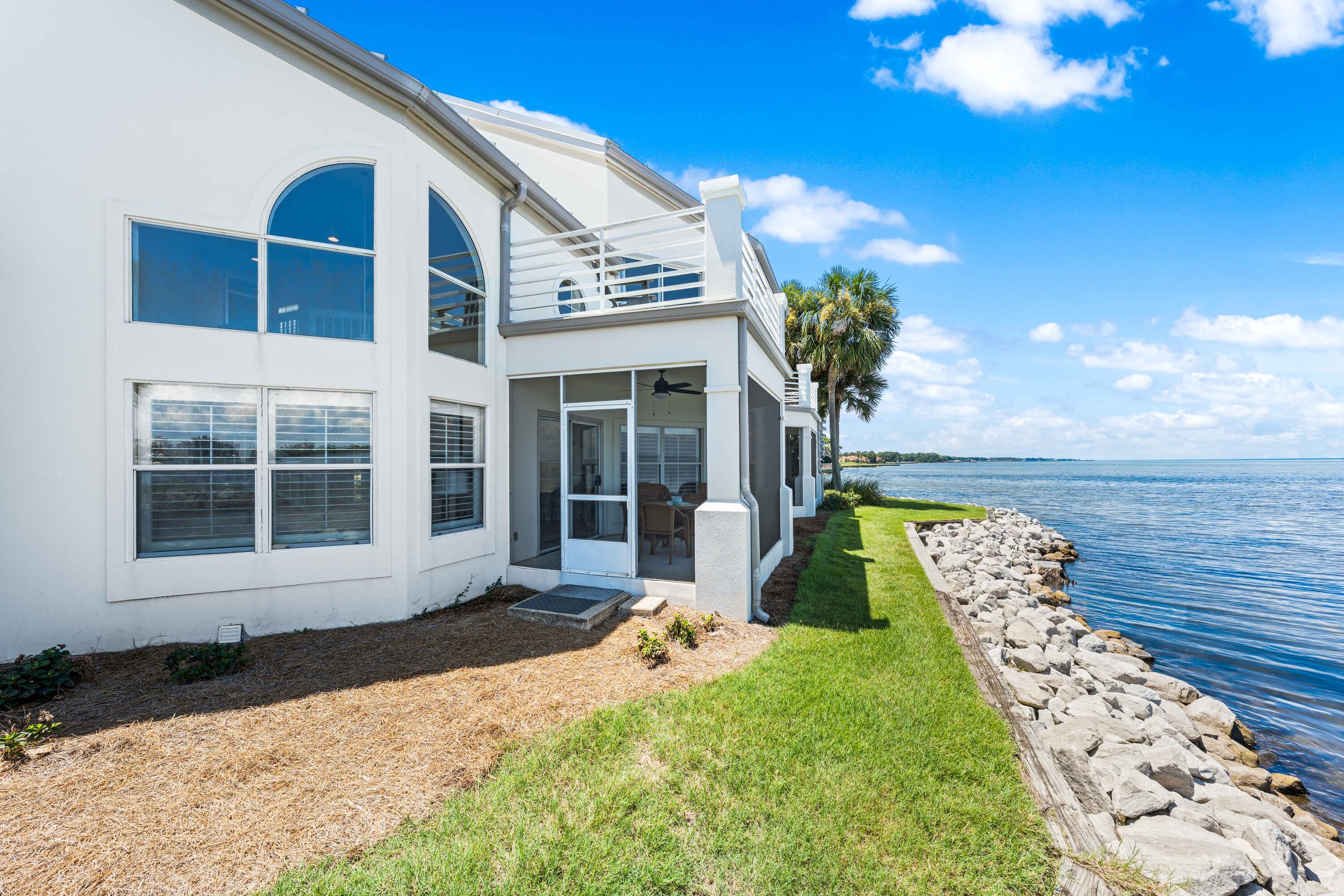 962 Northshore Drive