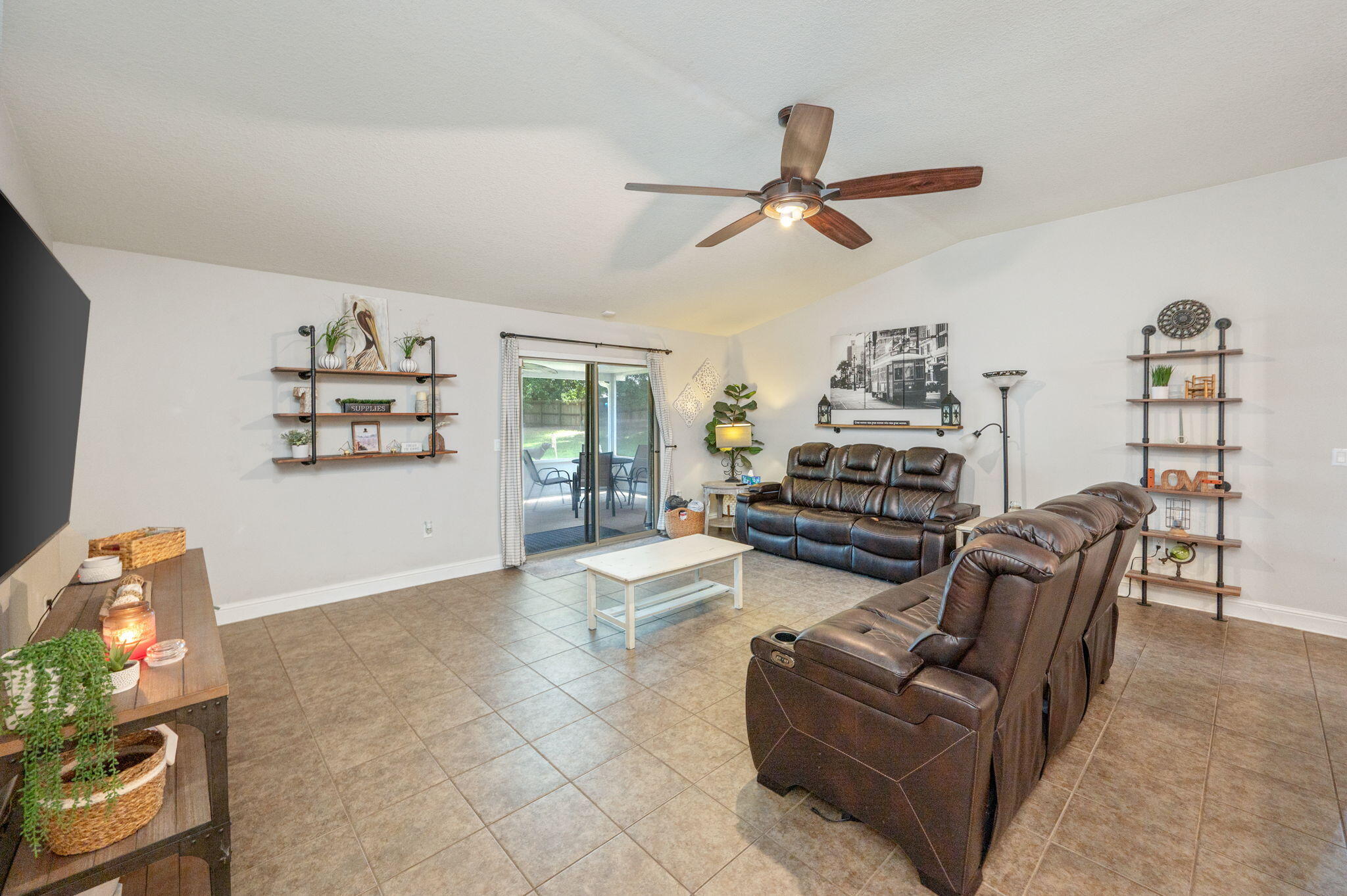 6277 Equine Drive