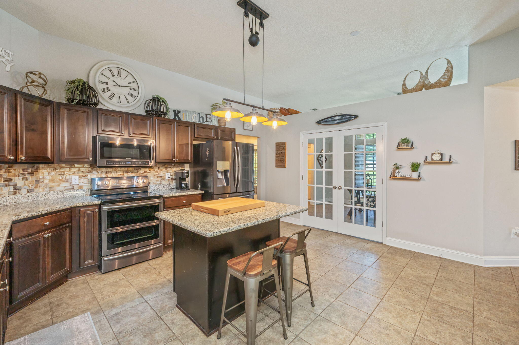 6277 Equine Drive