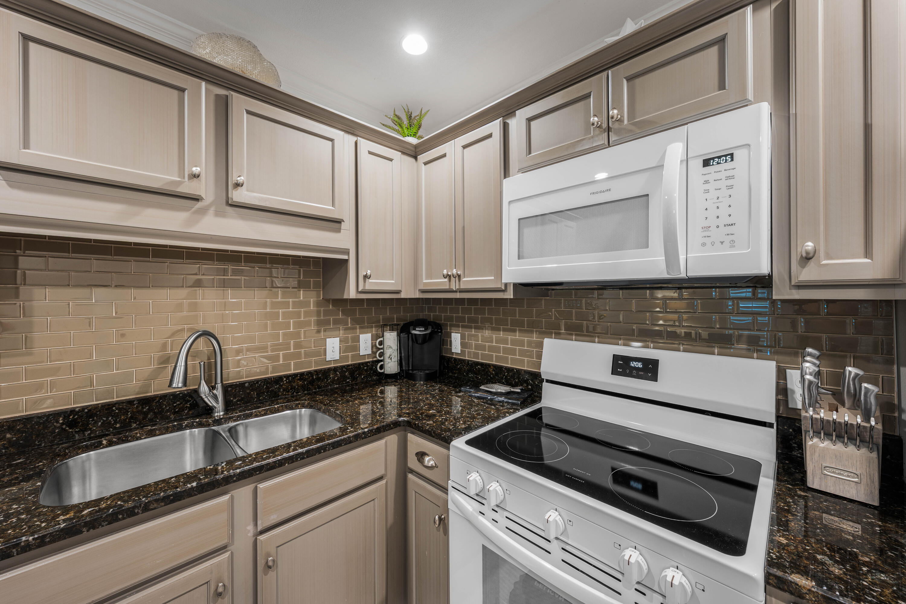 3191 Scenic Highway 98, Unit 214