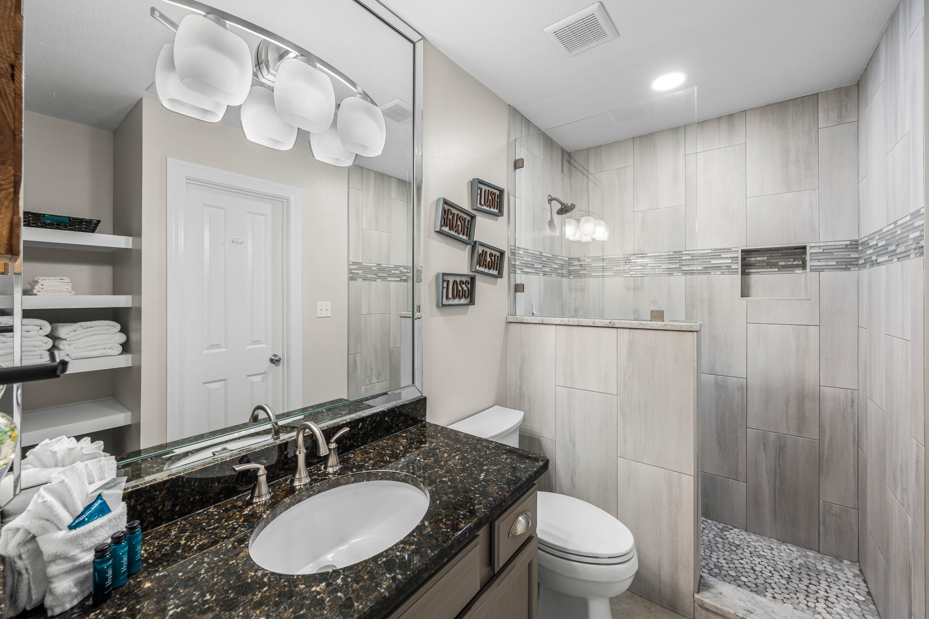 3191 Scenic Highway 98, Unit 214
