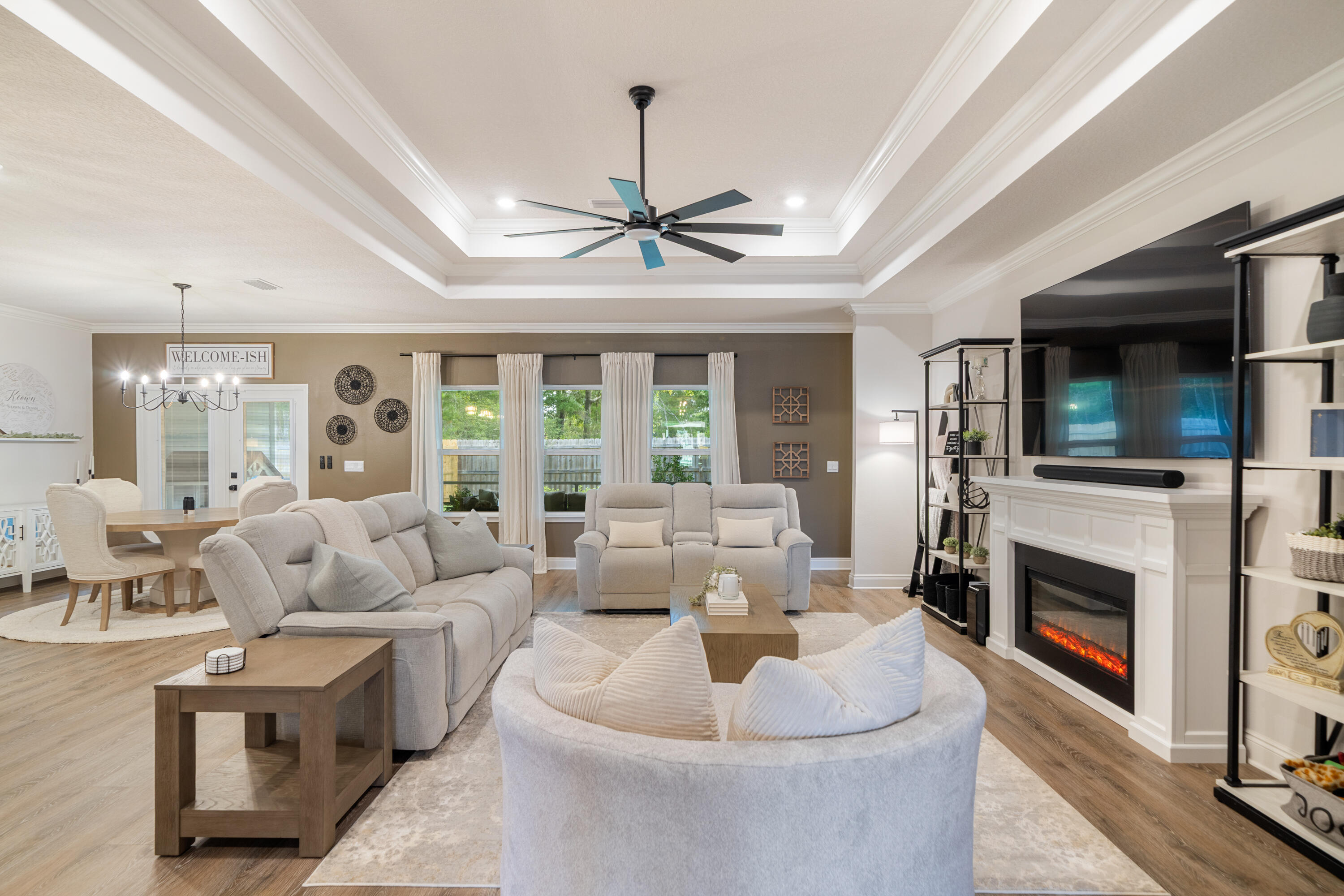 30 Hammock Oaks Boulevard