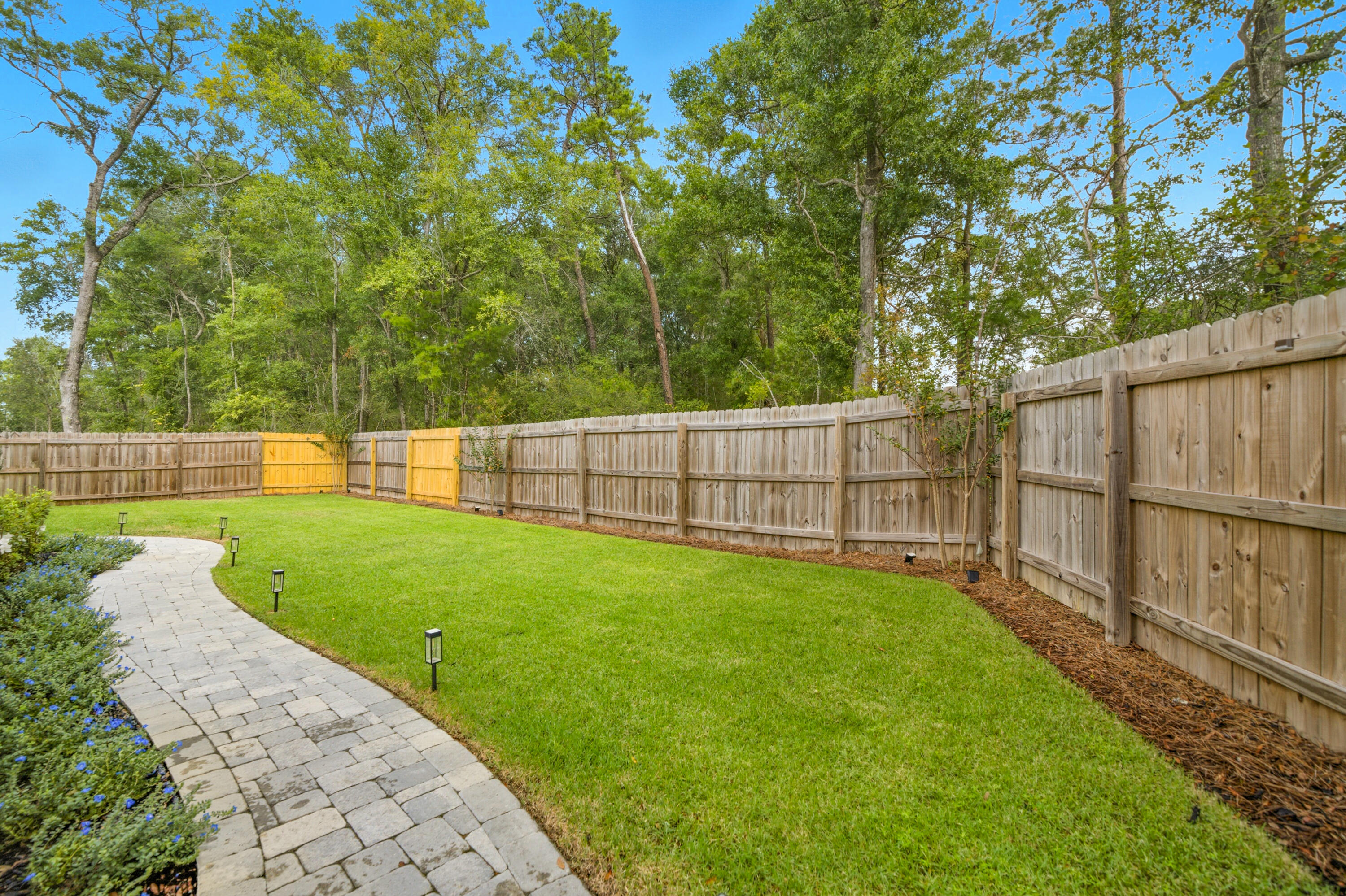 30 Hammock Oaks Boulevard