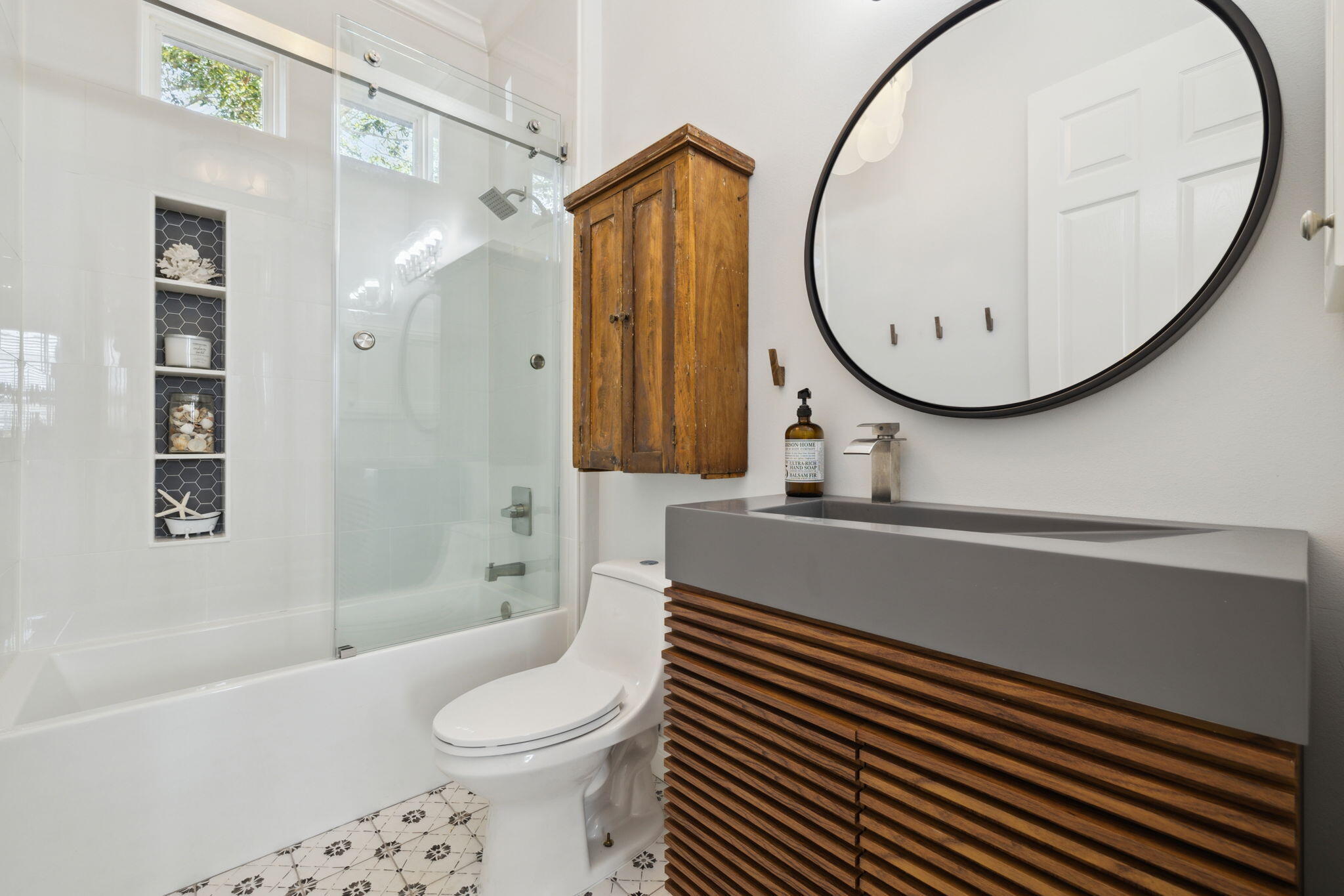 300 Cassine Garden Circle Circle