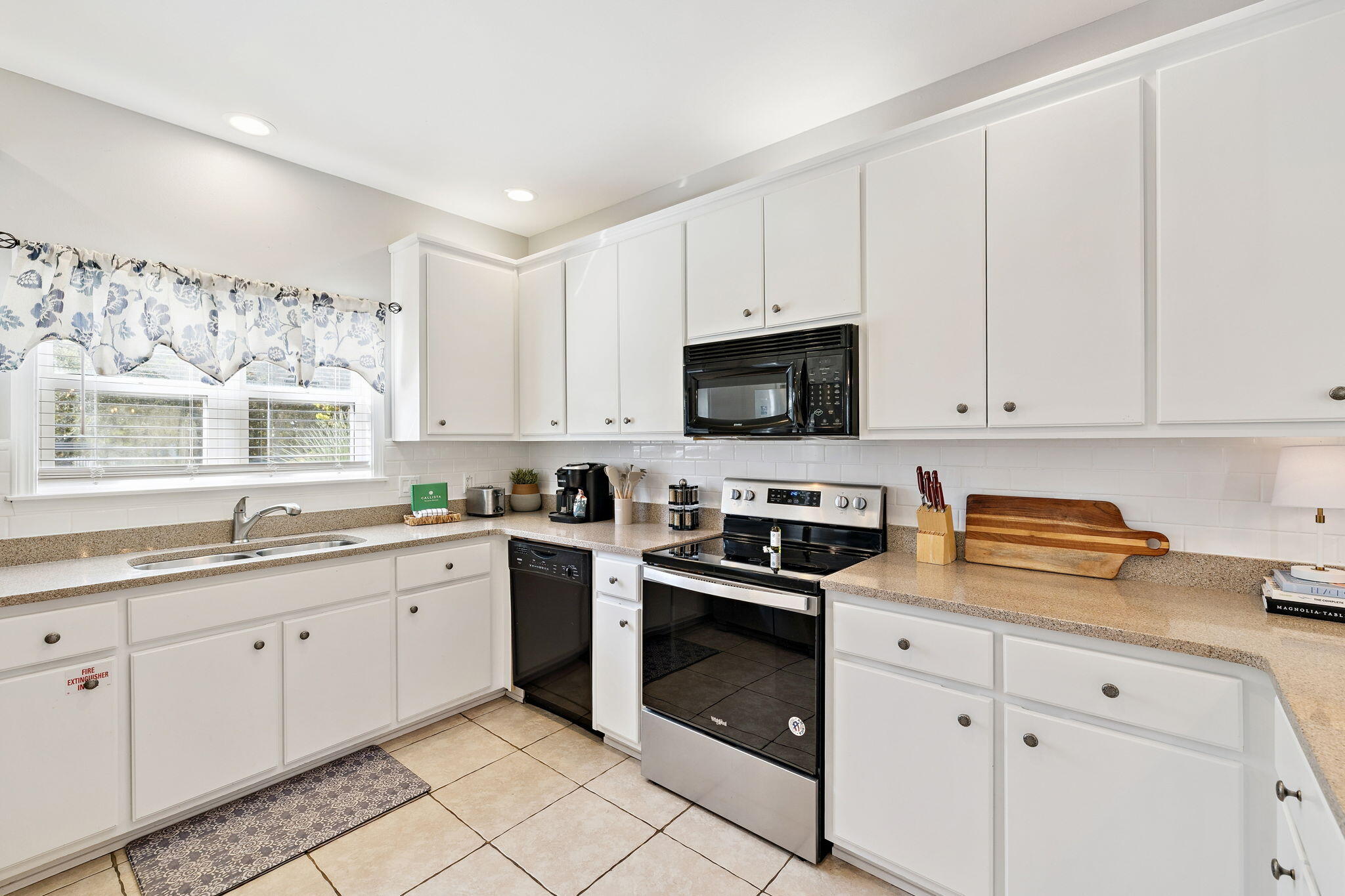 328 Hidden Lake Way