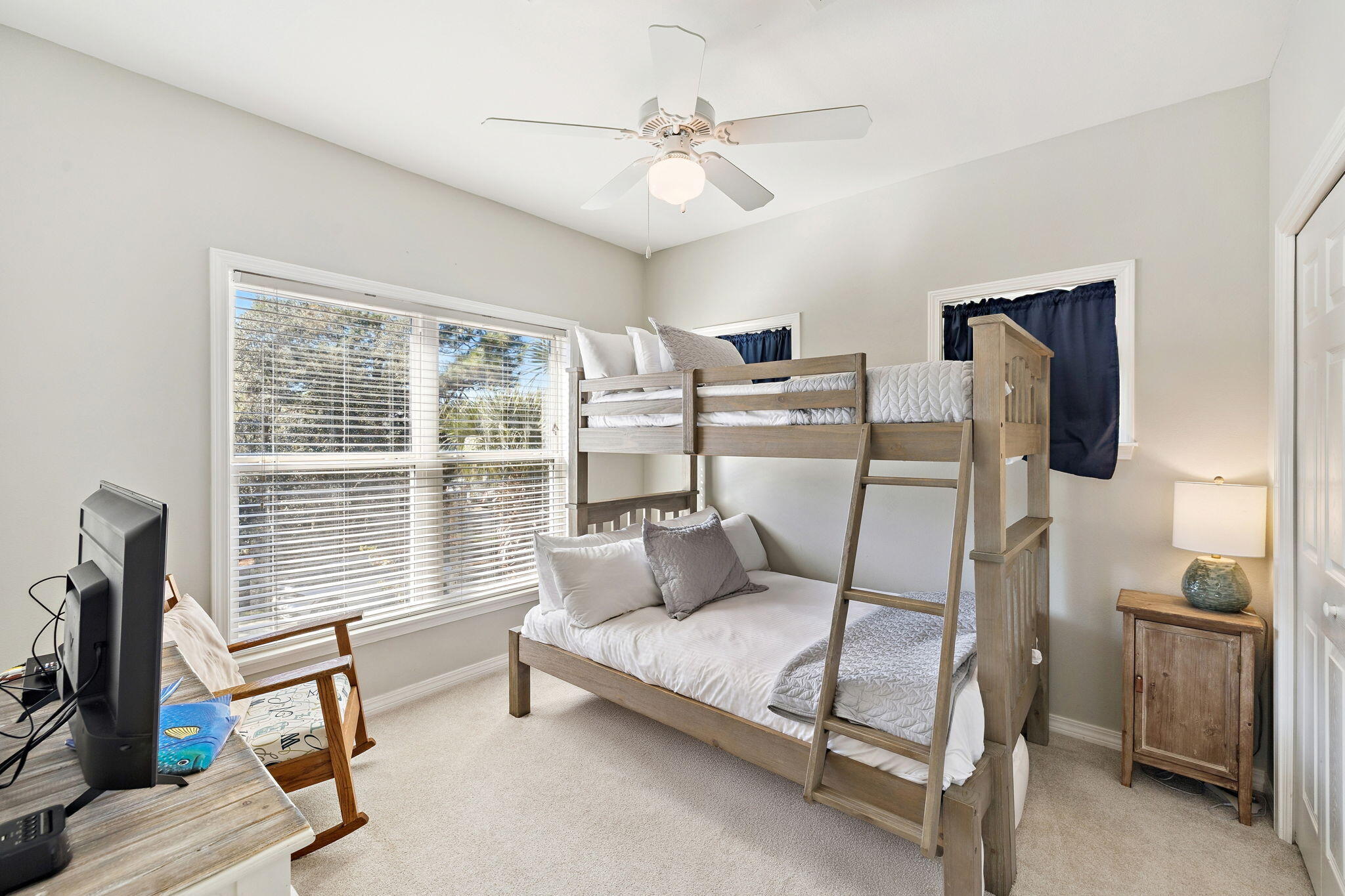 328 Hidden Lake Way