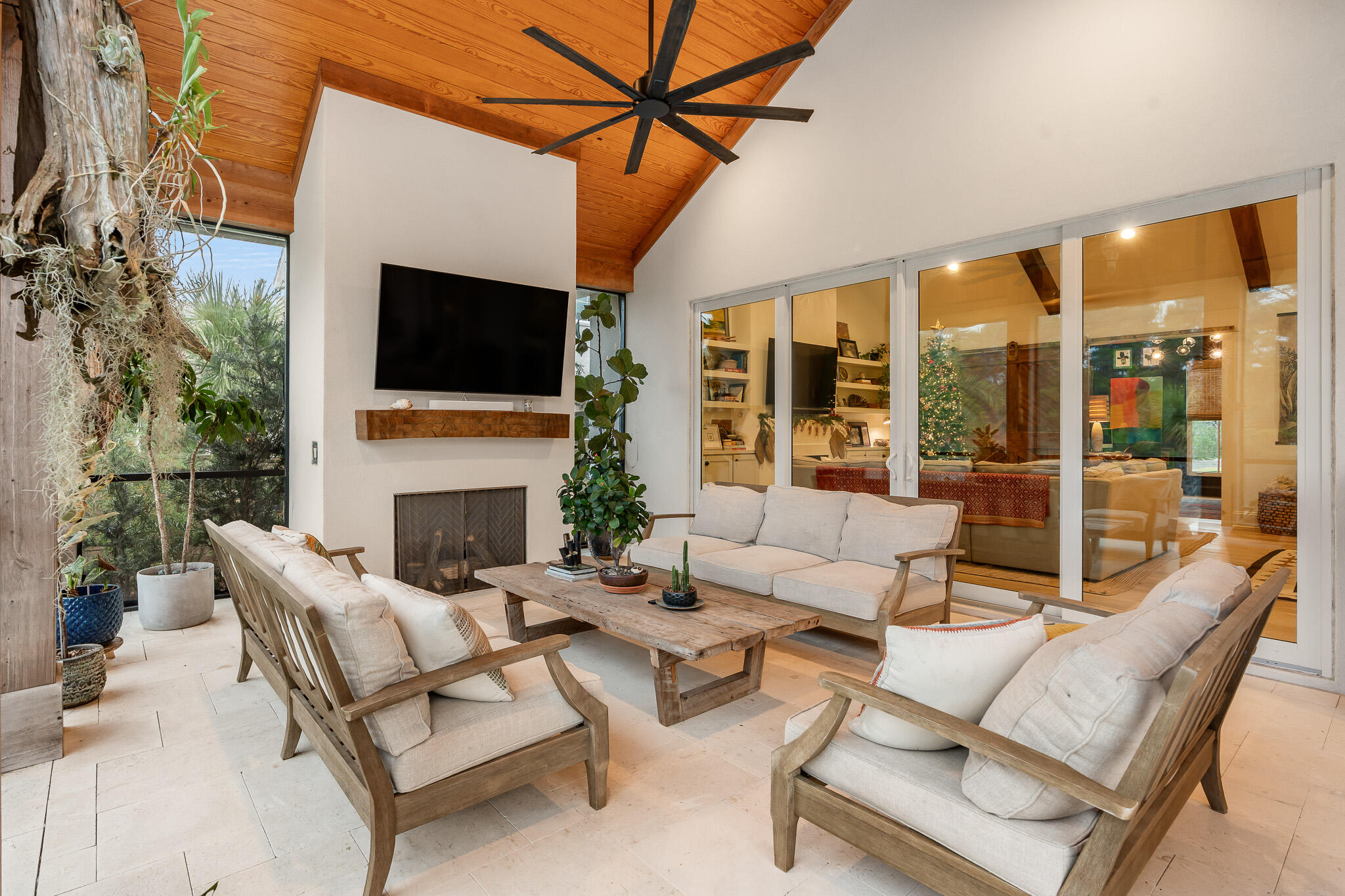 80 W Blue Coral Drive