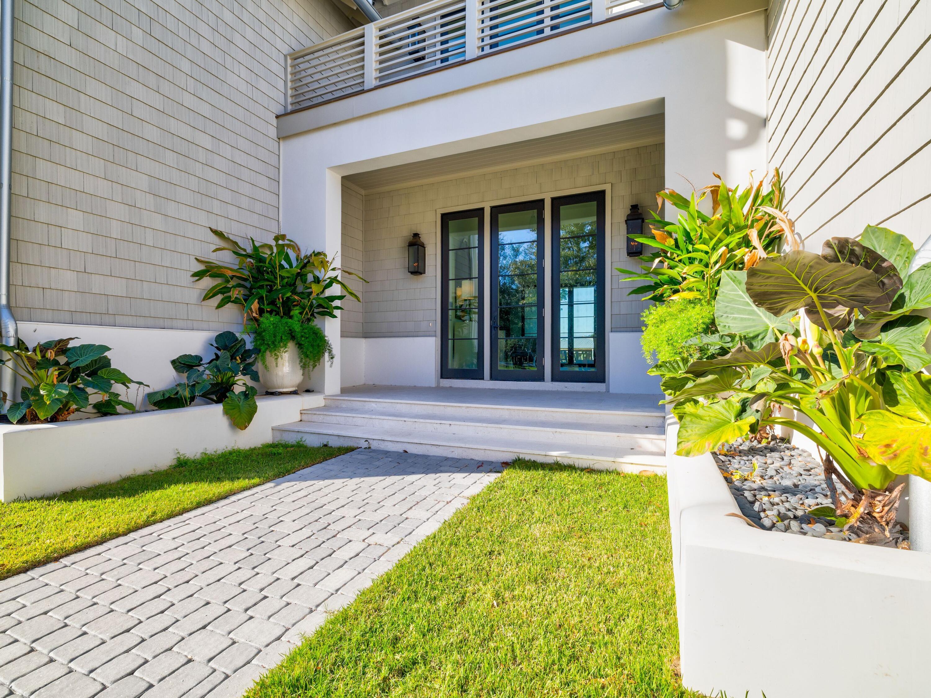 59 Arboleda Drive