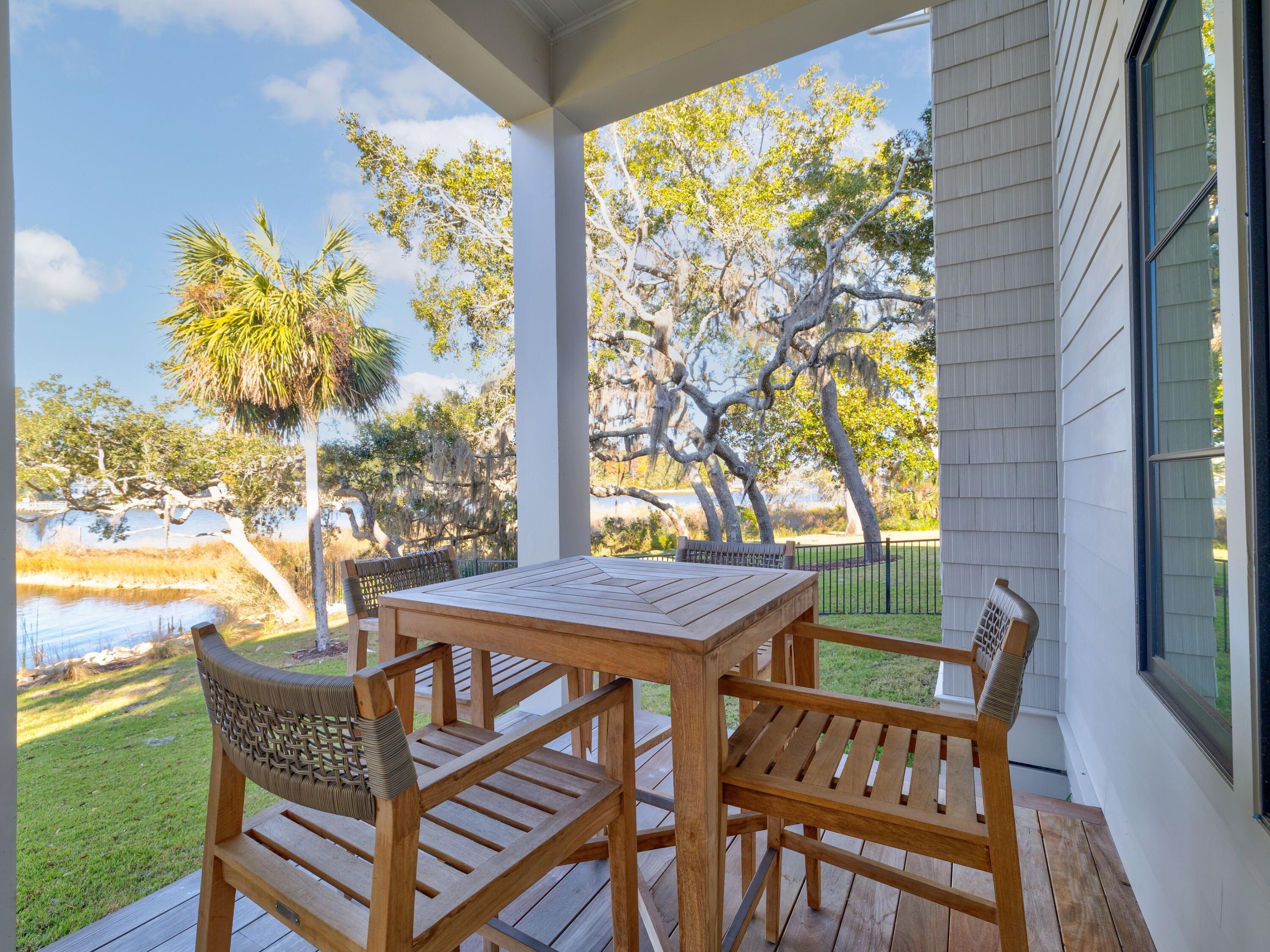 59 Arboleda Drive