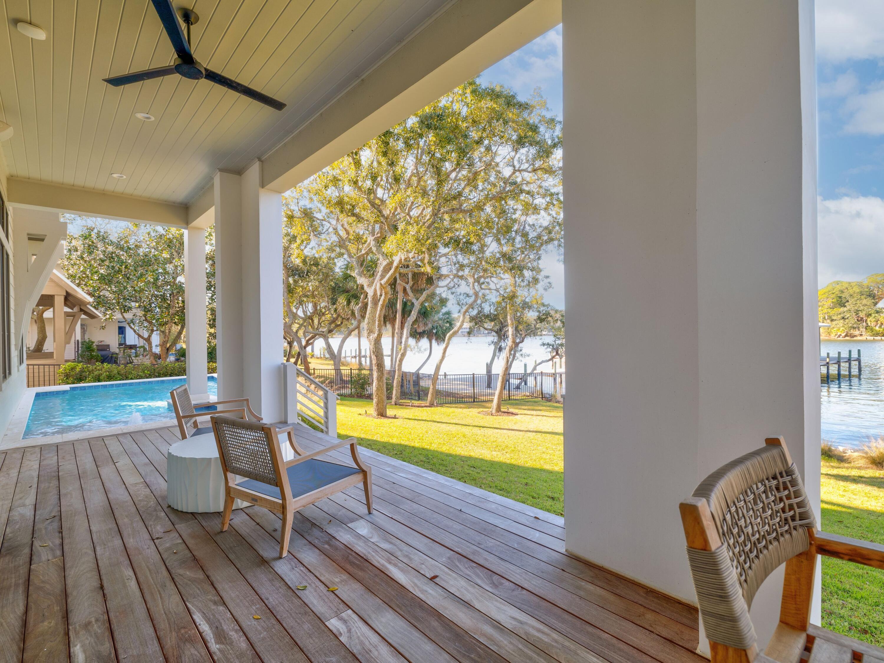 59 Arboleda Drive