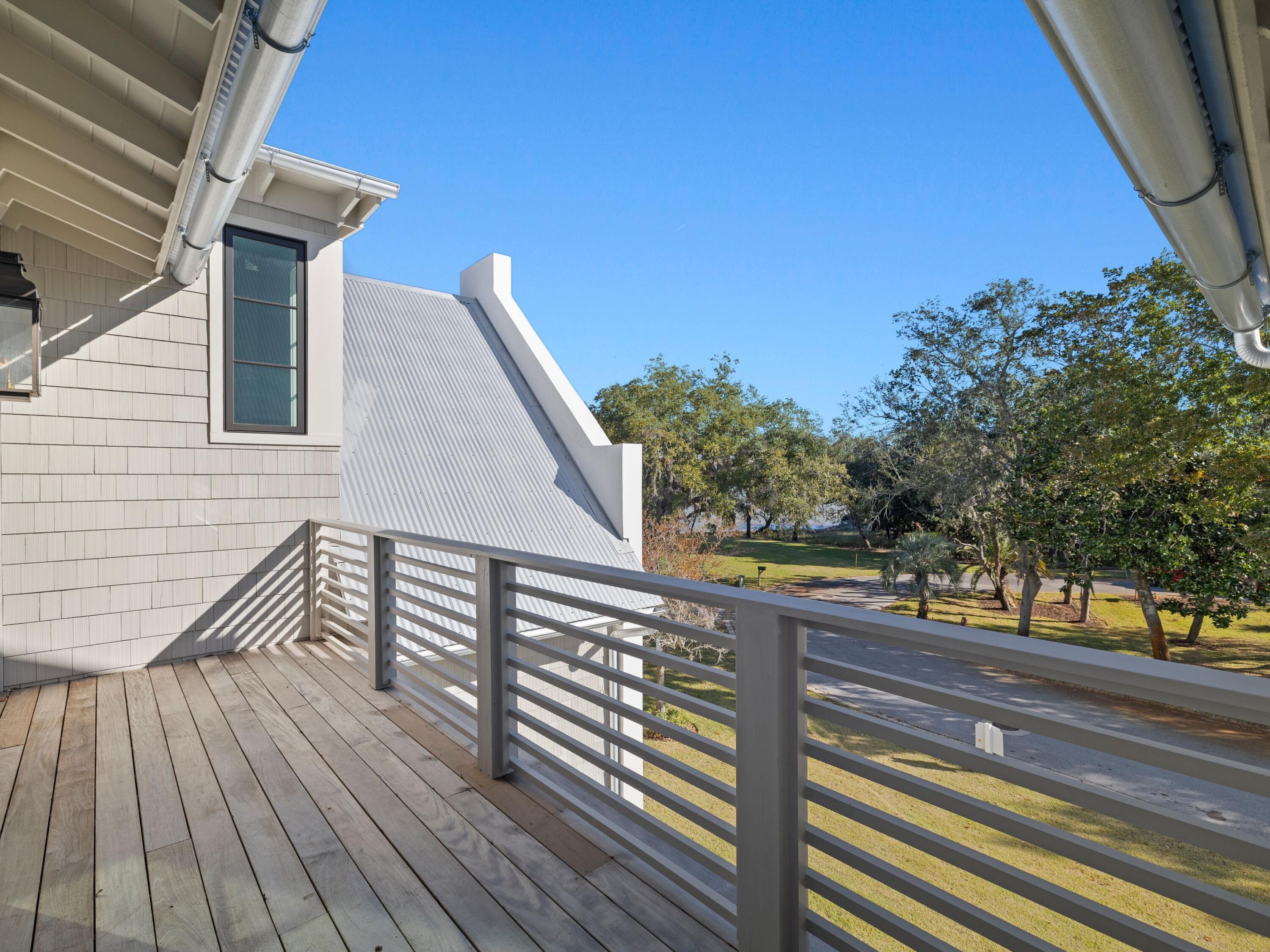 59 Arboleda Drive