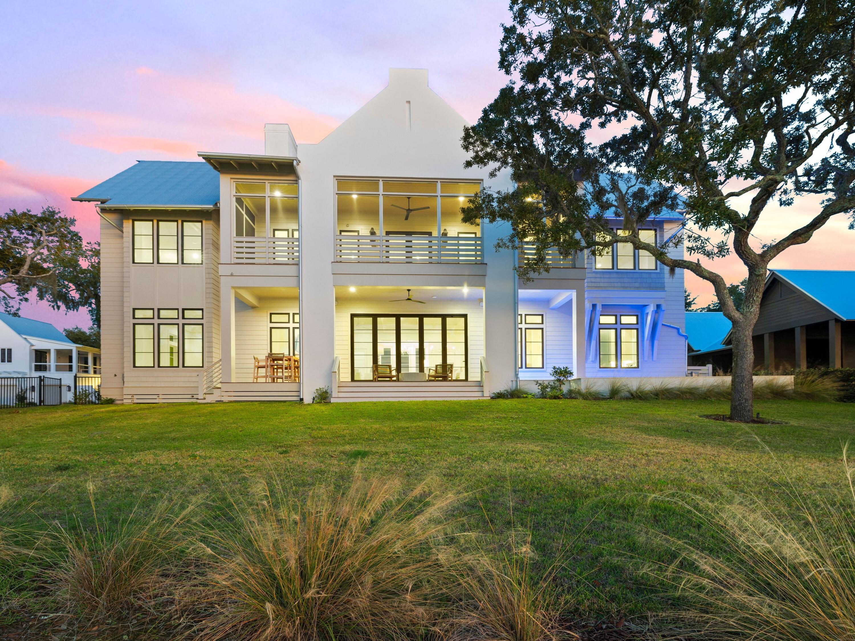 59 Arboleda Drive