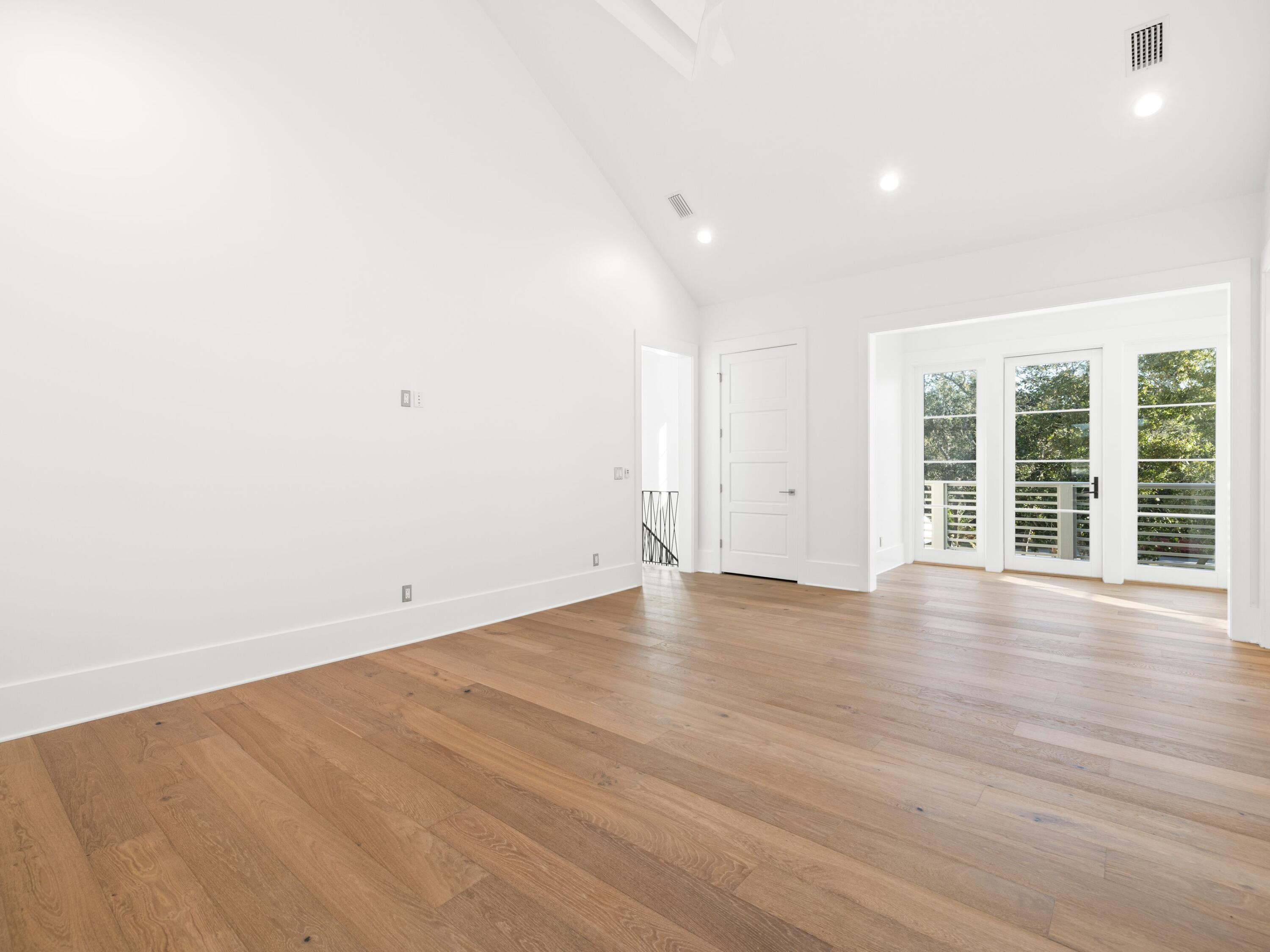 59 Arboleda Drive