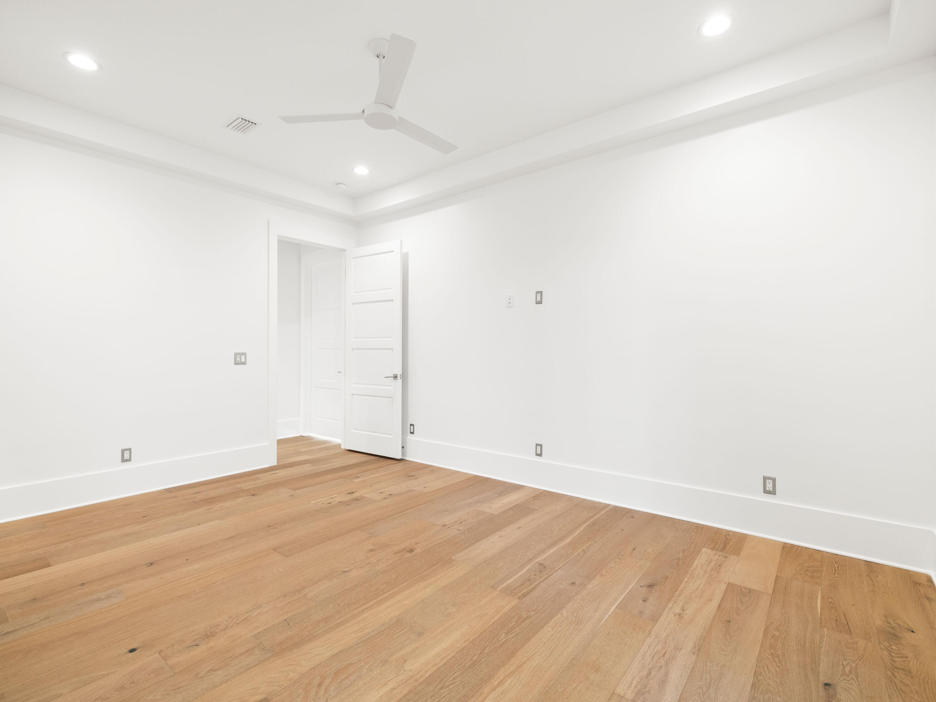 59 Arboleda Drive