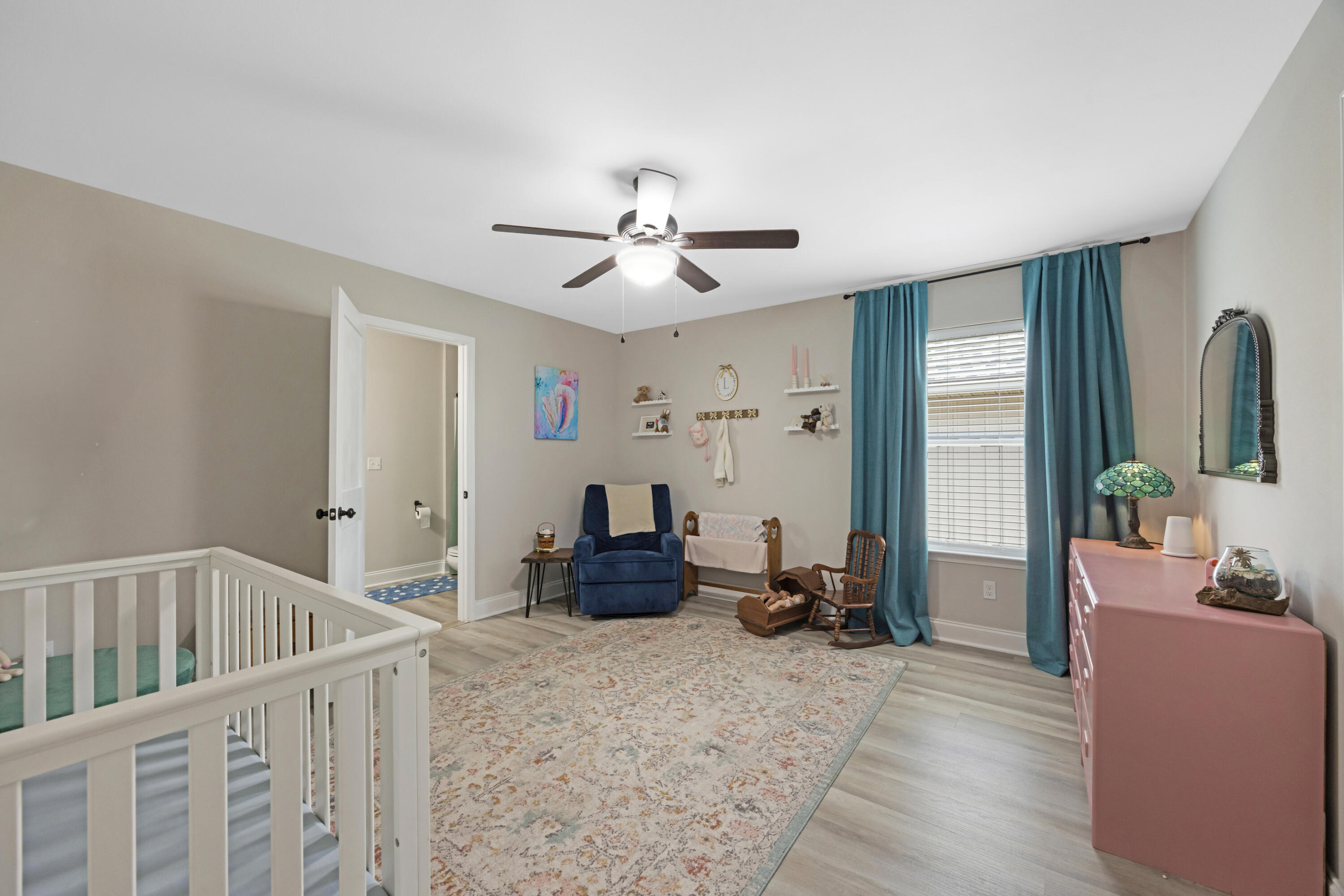 61A 9th Avenue
