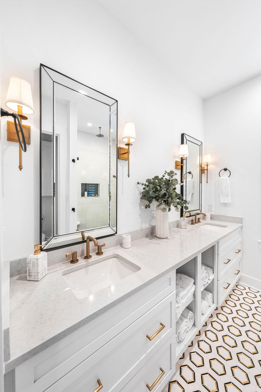 37 Eastern Lake Court