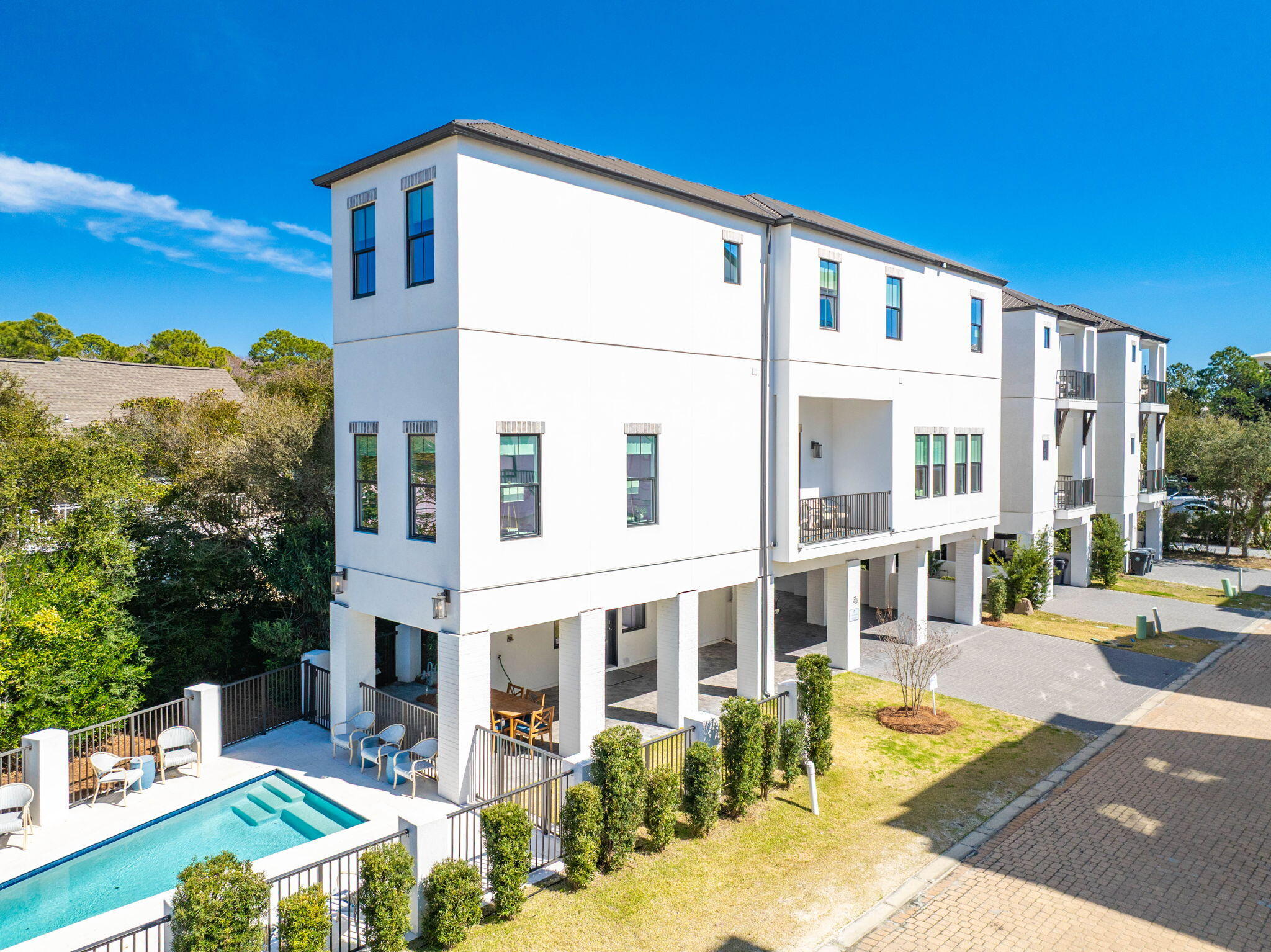 35 Cote D'Azur Drive